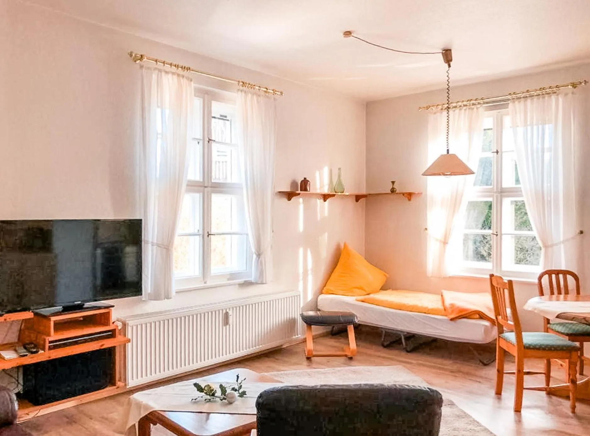 TV and multimedia, Bed in Hotel Carlsruh