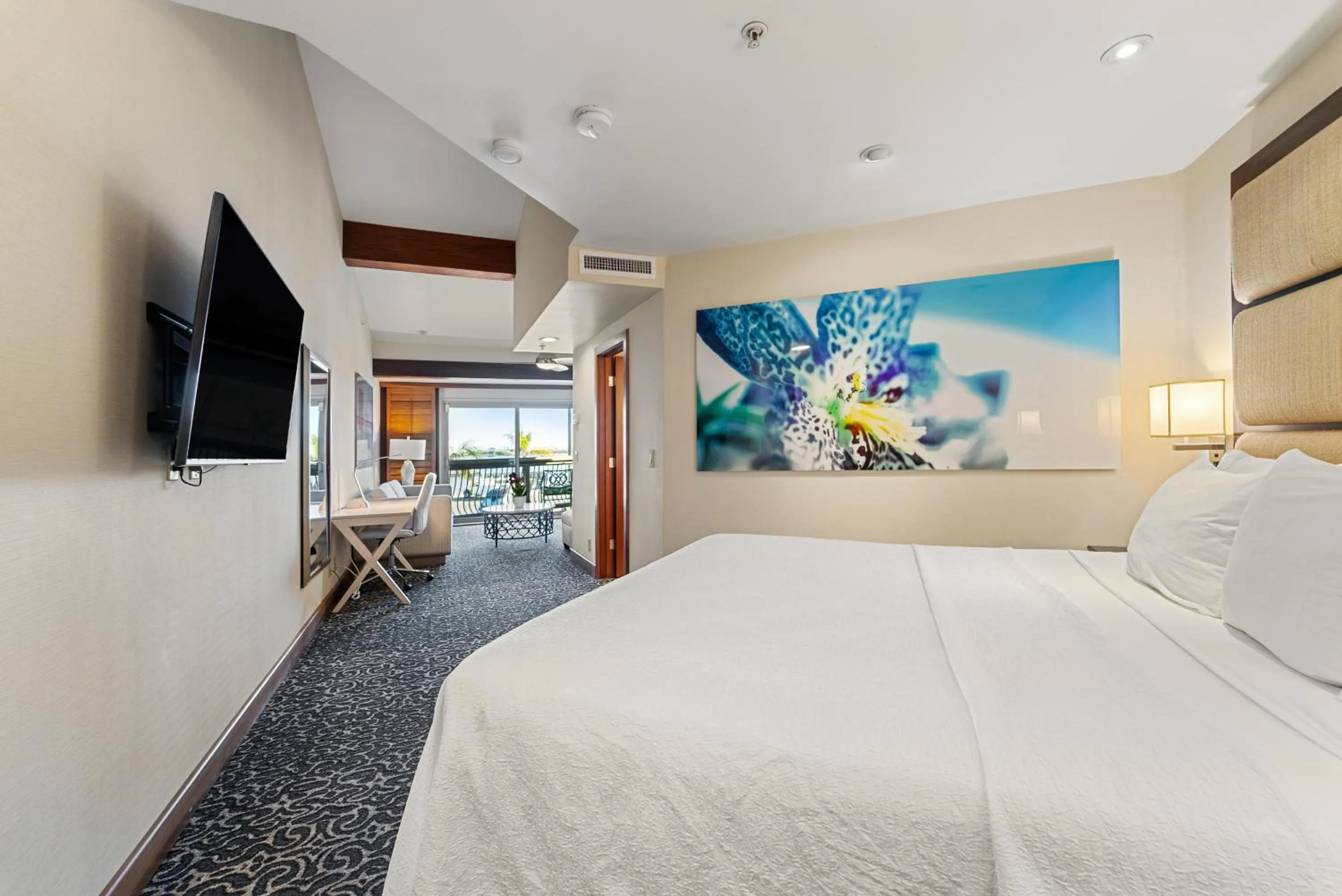 Bedroom, Bed in Humphreys Half Moon Inn