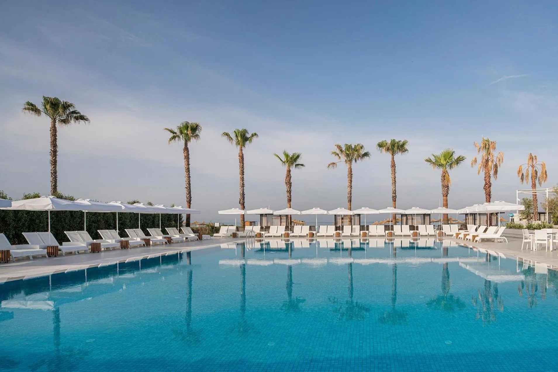 Swimming pool in Voyage Belek Golf & Spa Hotel