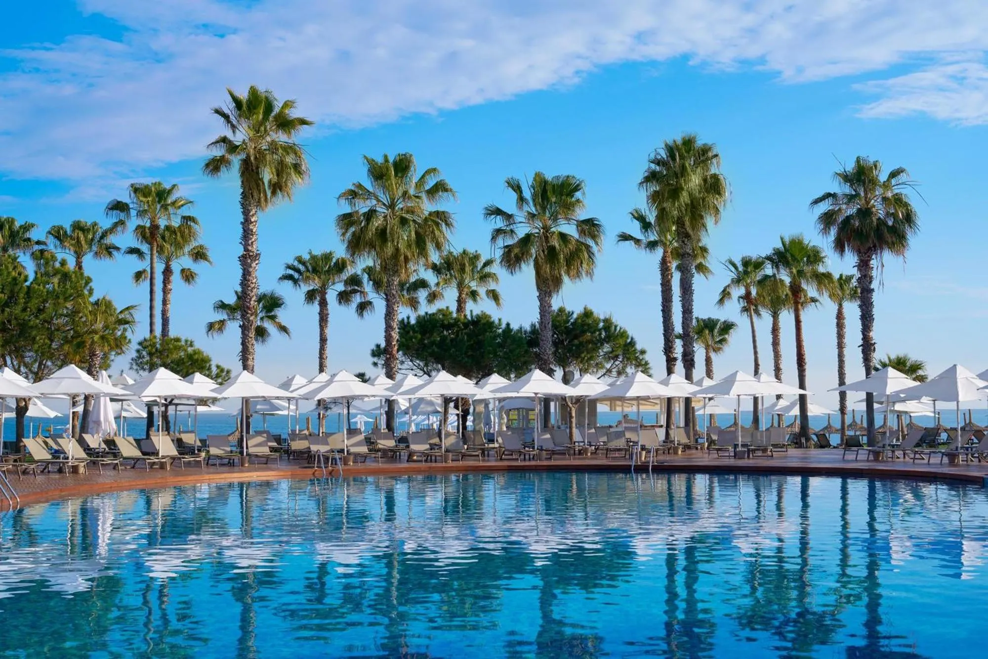 Swimming pool in Voyage Sorgun Hotel