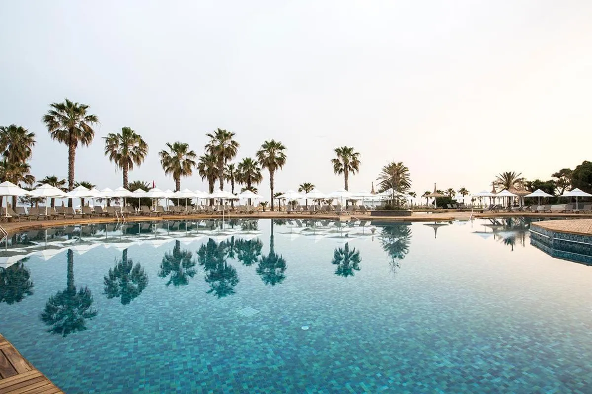Swimming pool in Voyage Sorgun Hotel