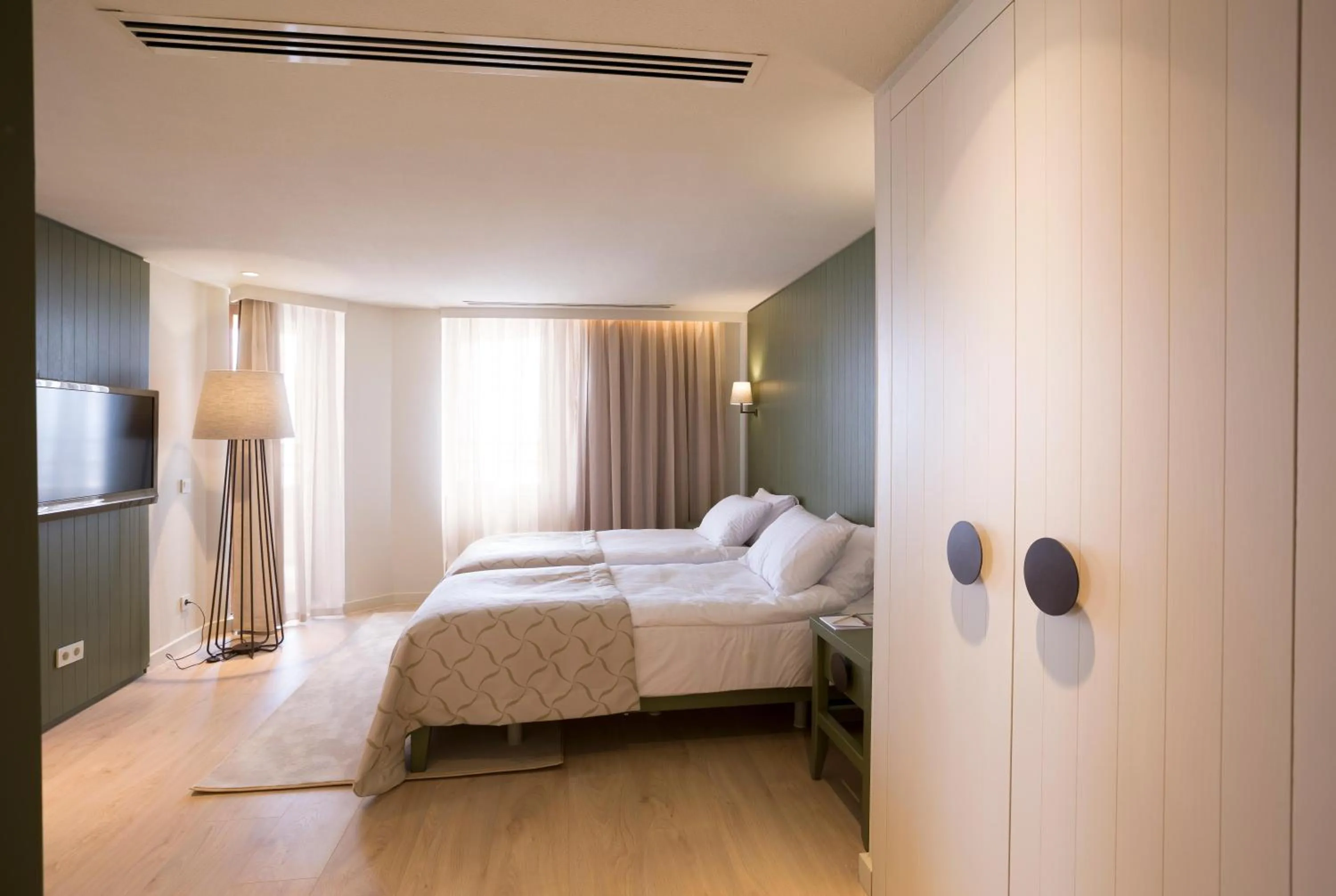 Photo of the whole room, Bed in Voyage Sorgun Hotel