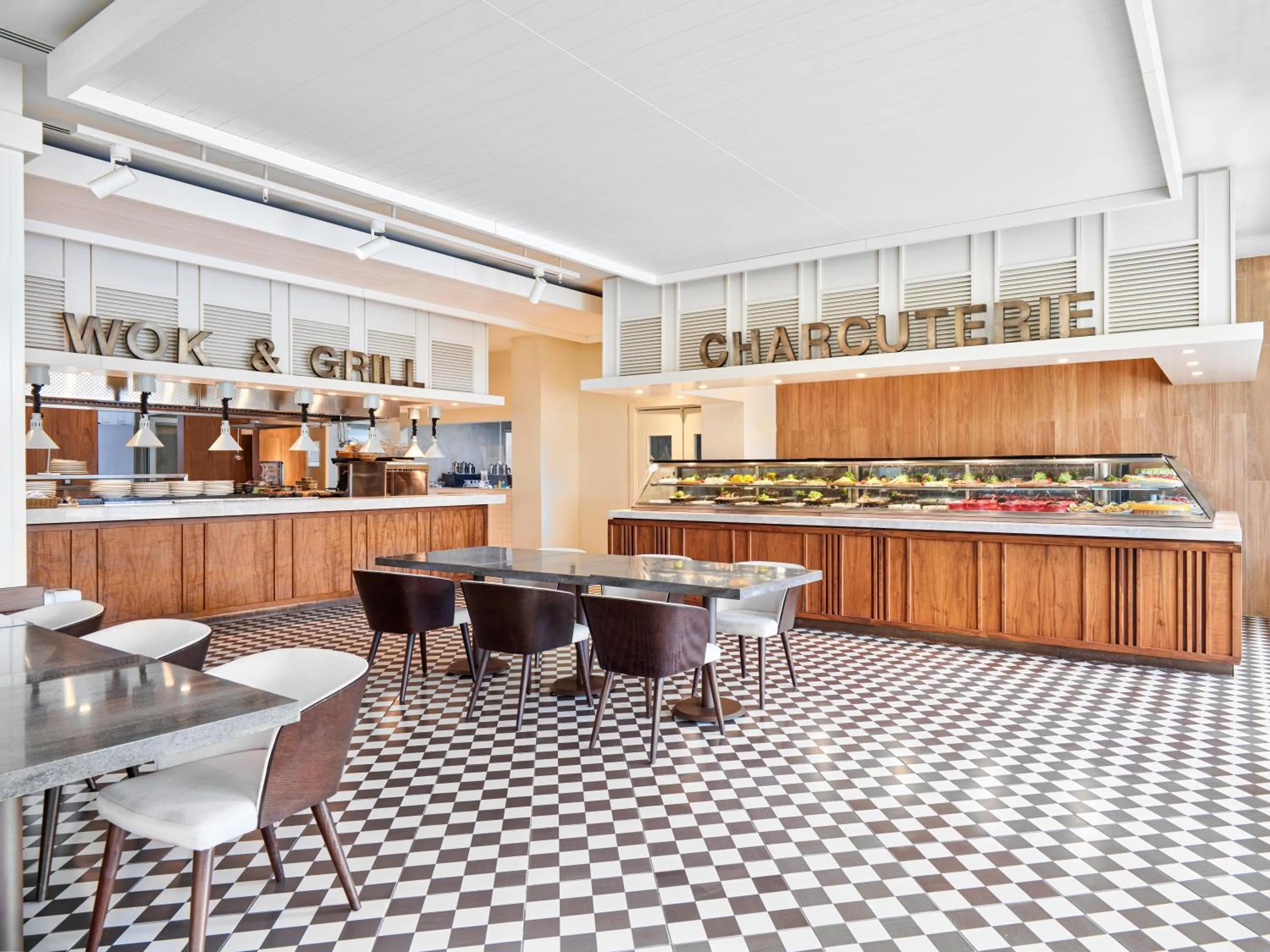 Restaurant/places to eat in Voyage Sorgun Hotel