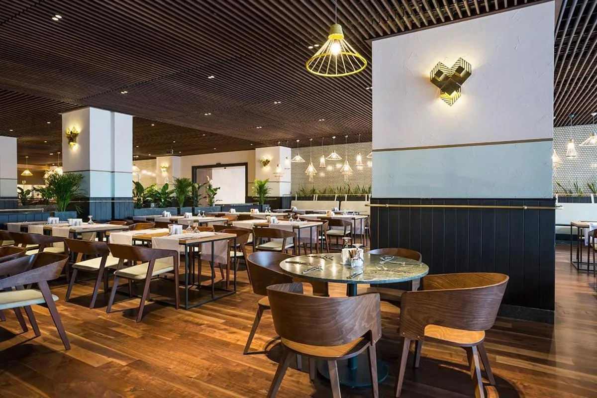 Restaurant/places to eat in Voyage Sorgun Hotel