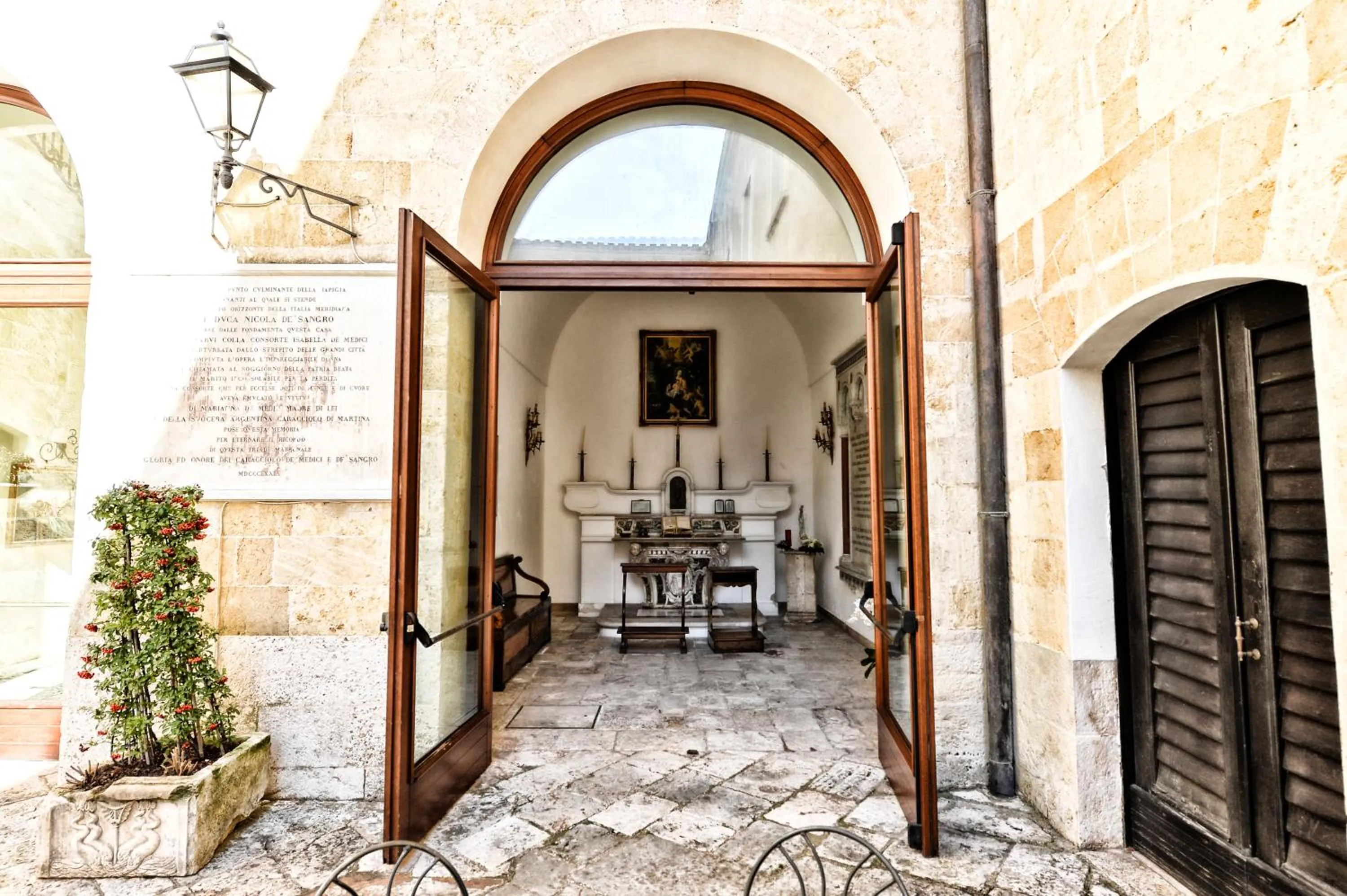 Patio in Casa Isabella Exclusive Hotel