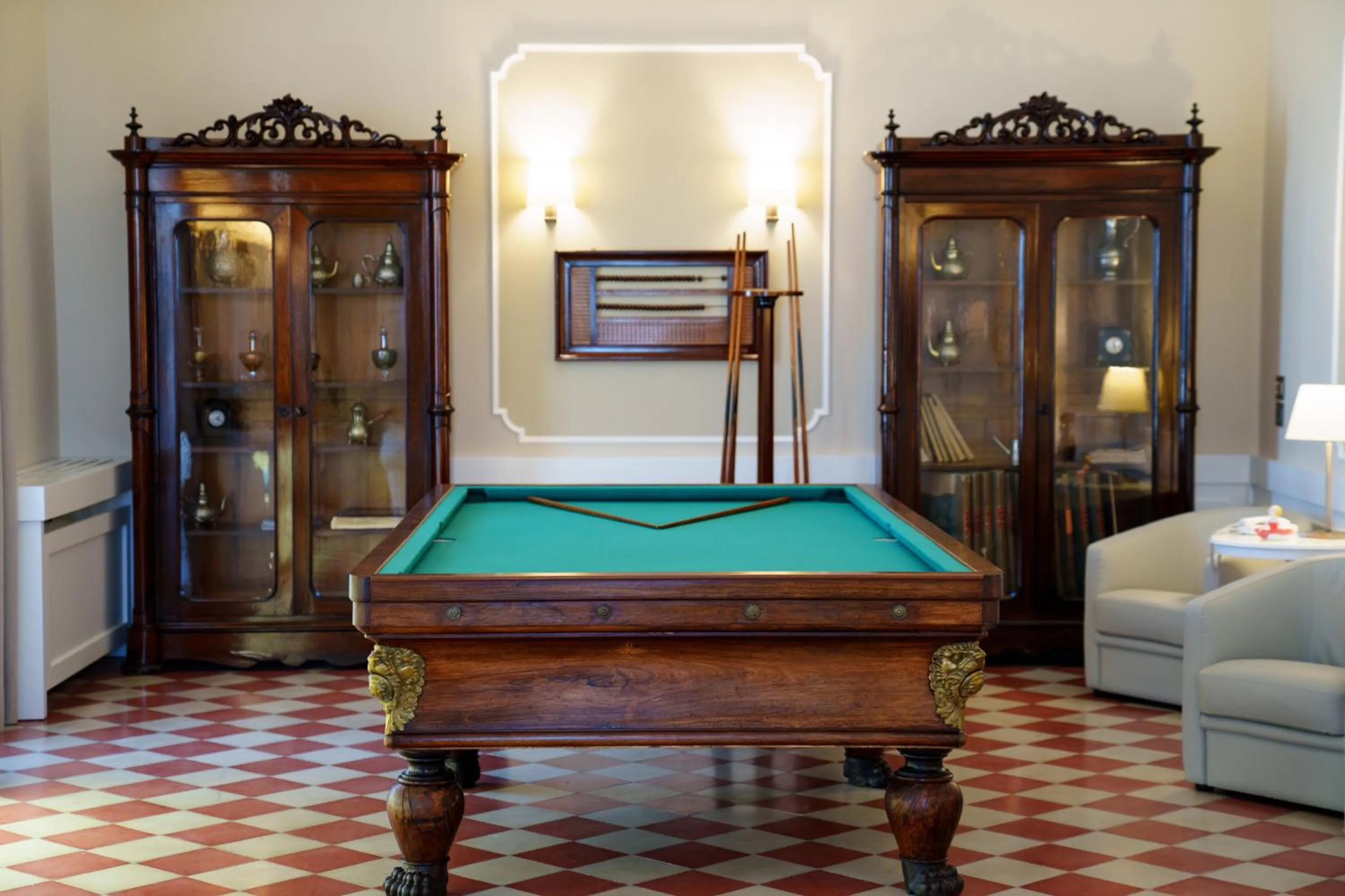Billiard in Casa Isabella Exclusive Hotel