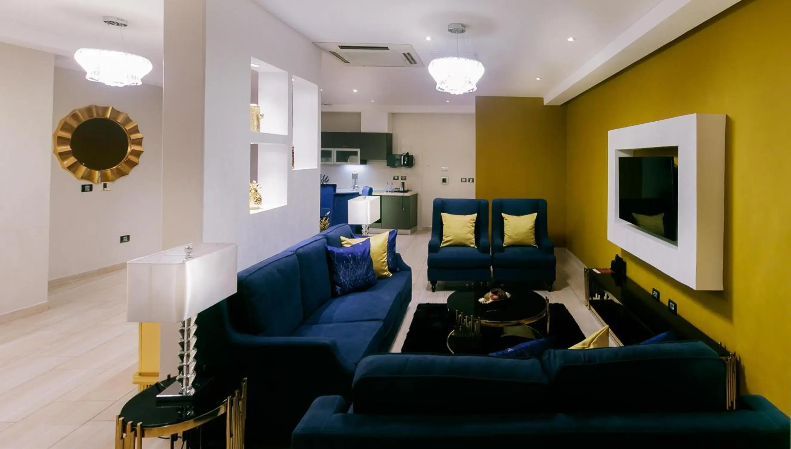 Executive Suite - single occupancy in Oak Plaza Suites Executive Suite - single occupancy in Oak Plaza Suites