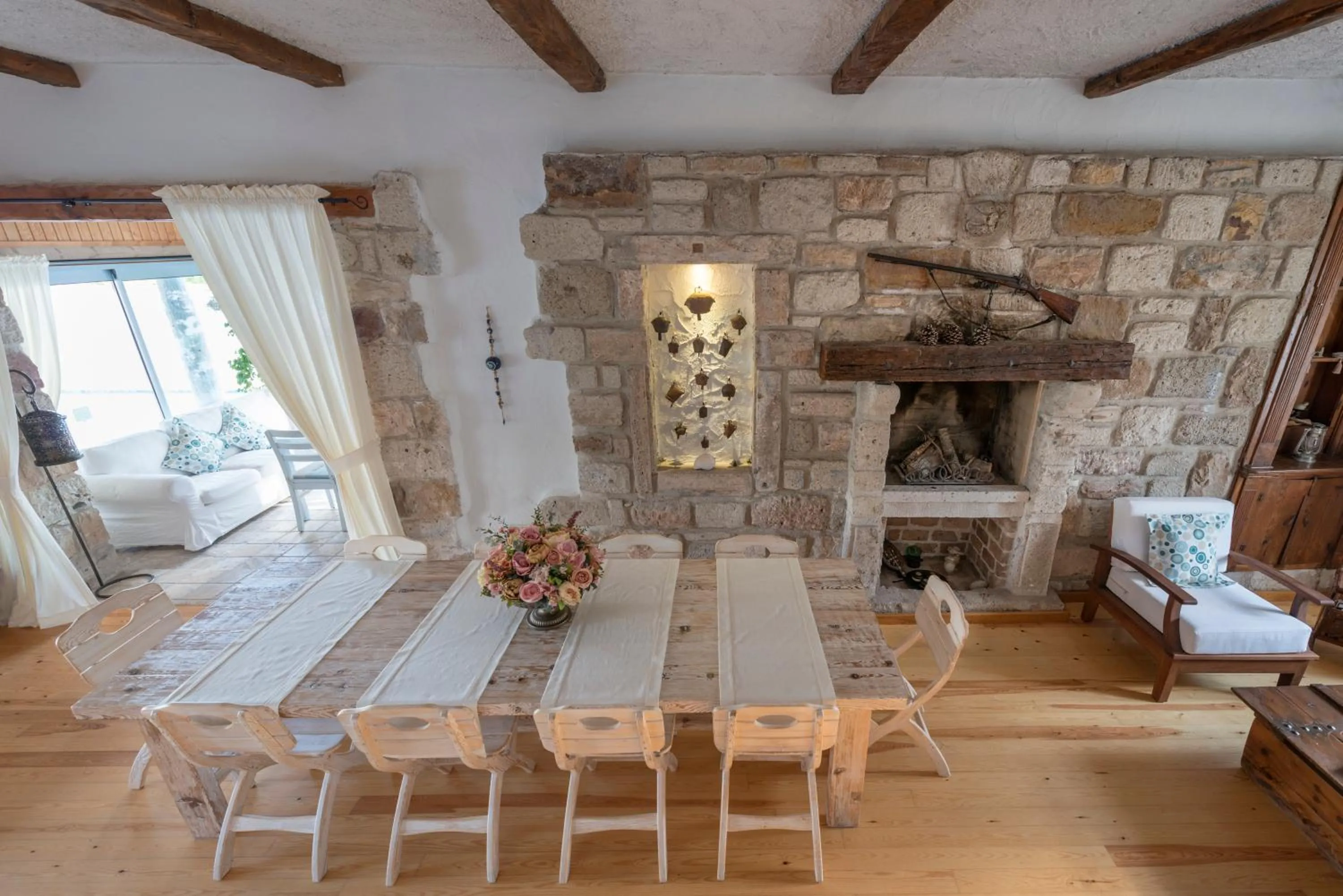 Communal lounge/ TV room in Moy Hotel