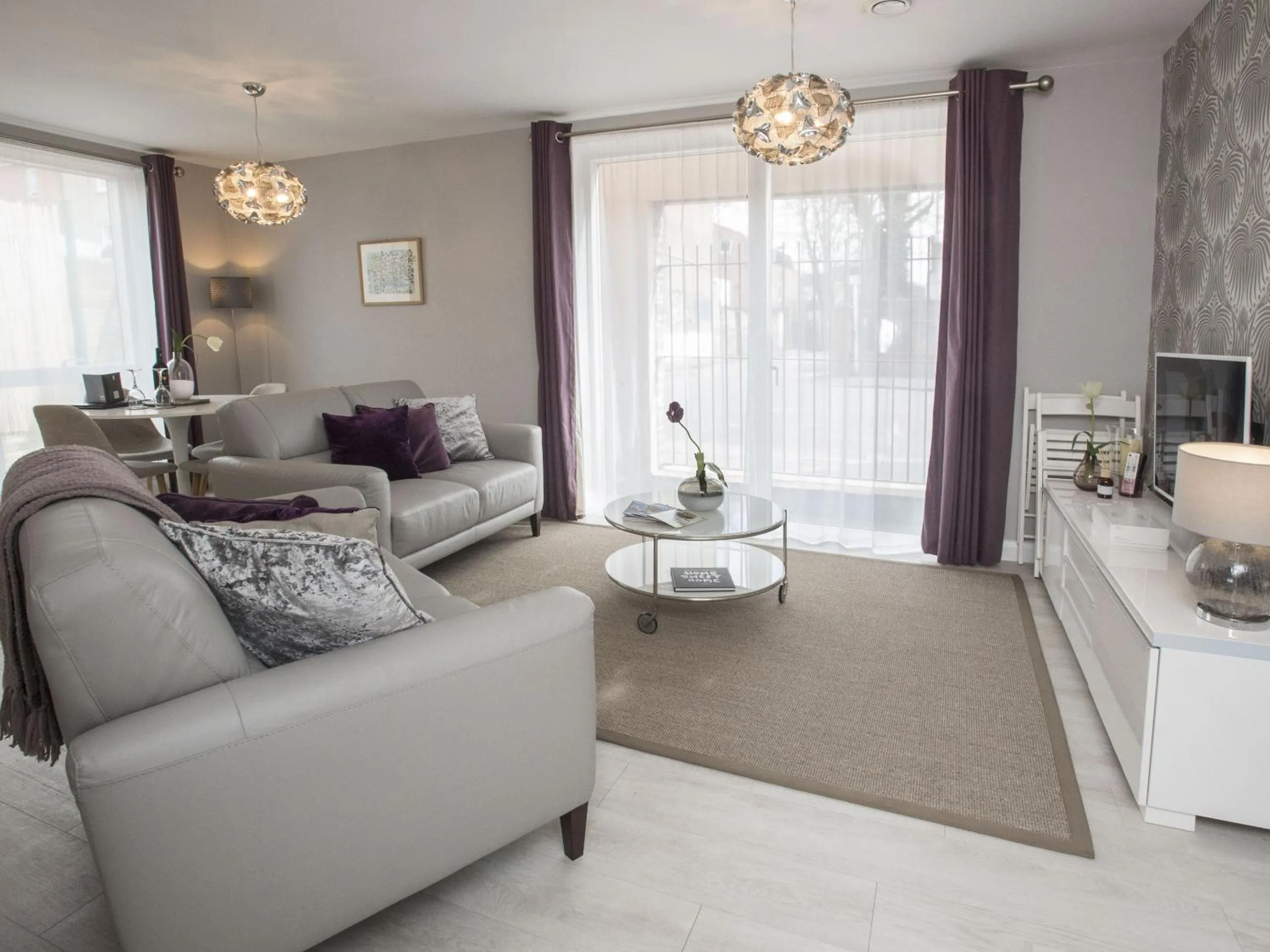 Living room in Portland View