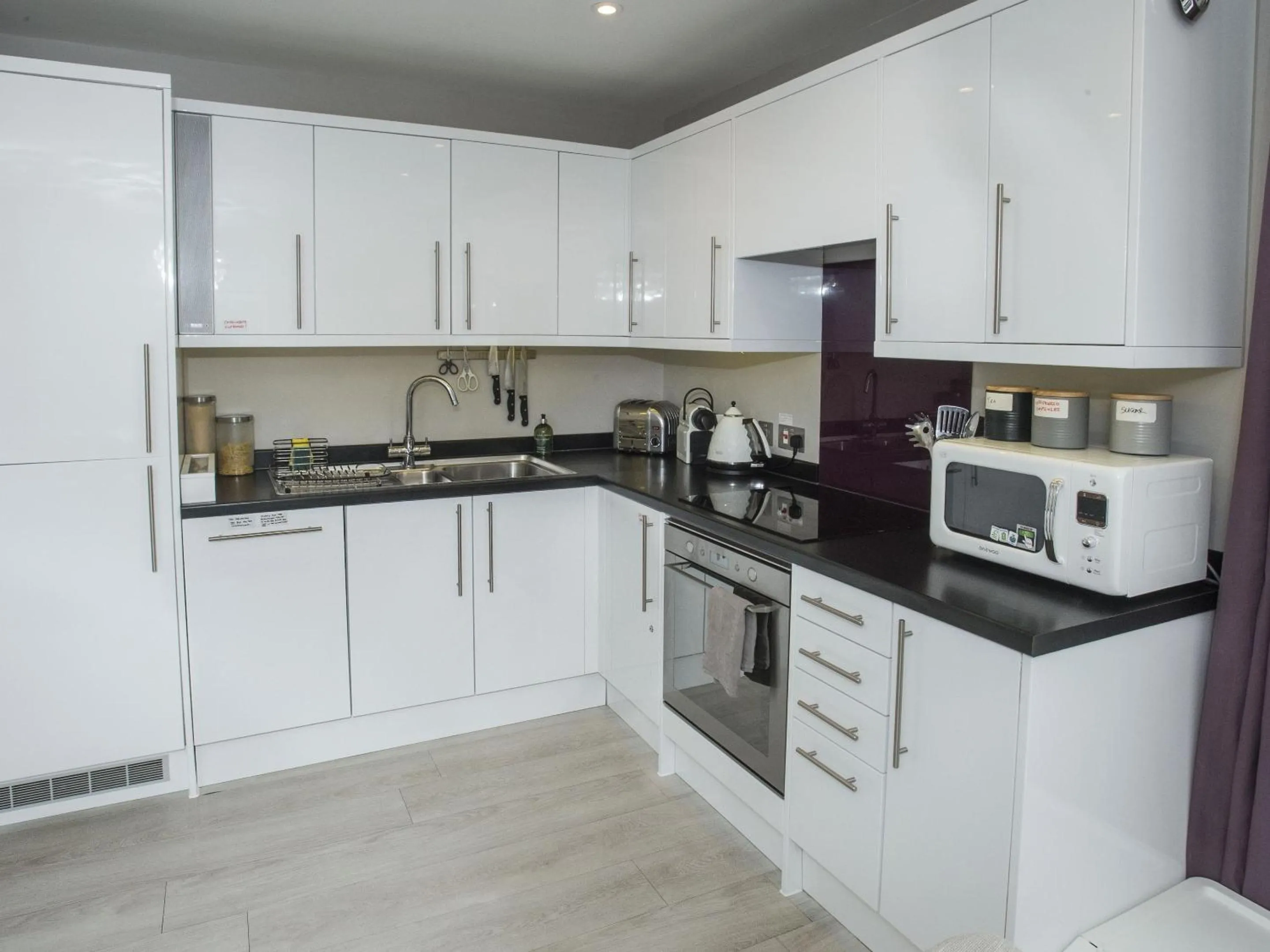 Dining area in Portland View