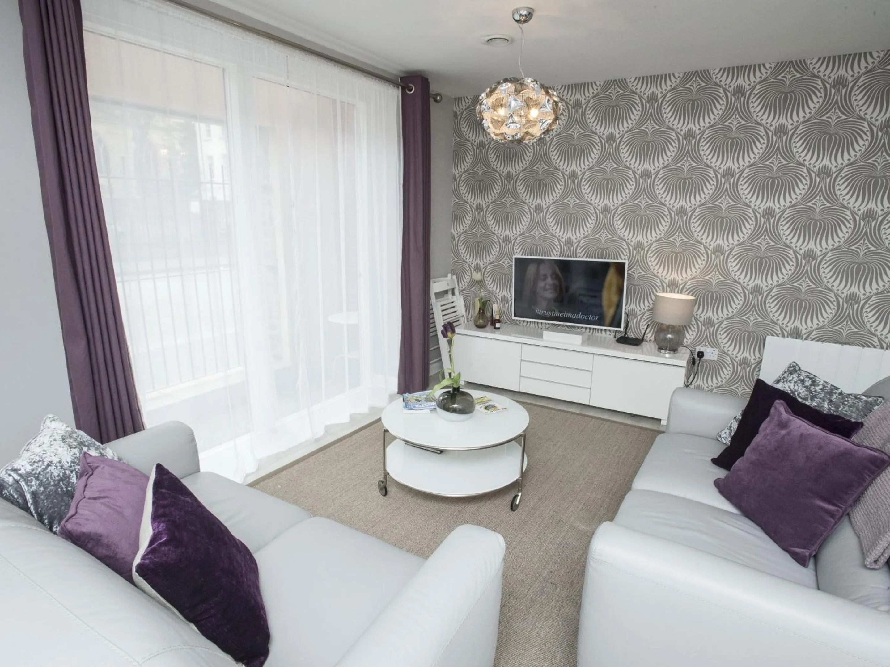 Living room in Portland View