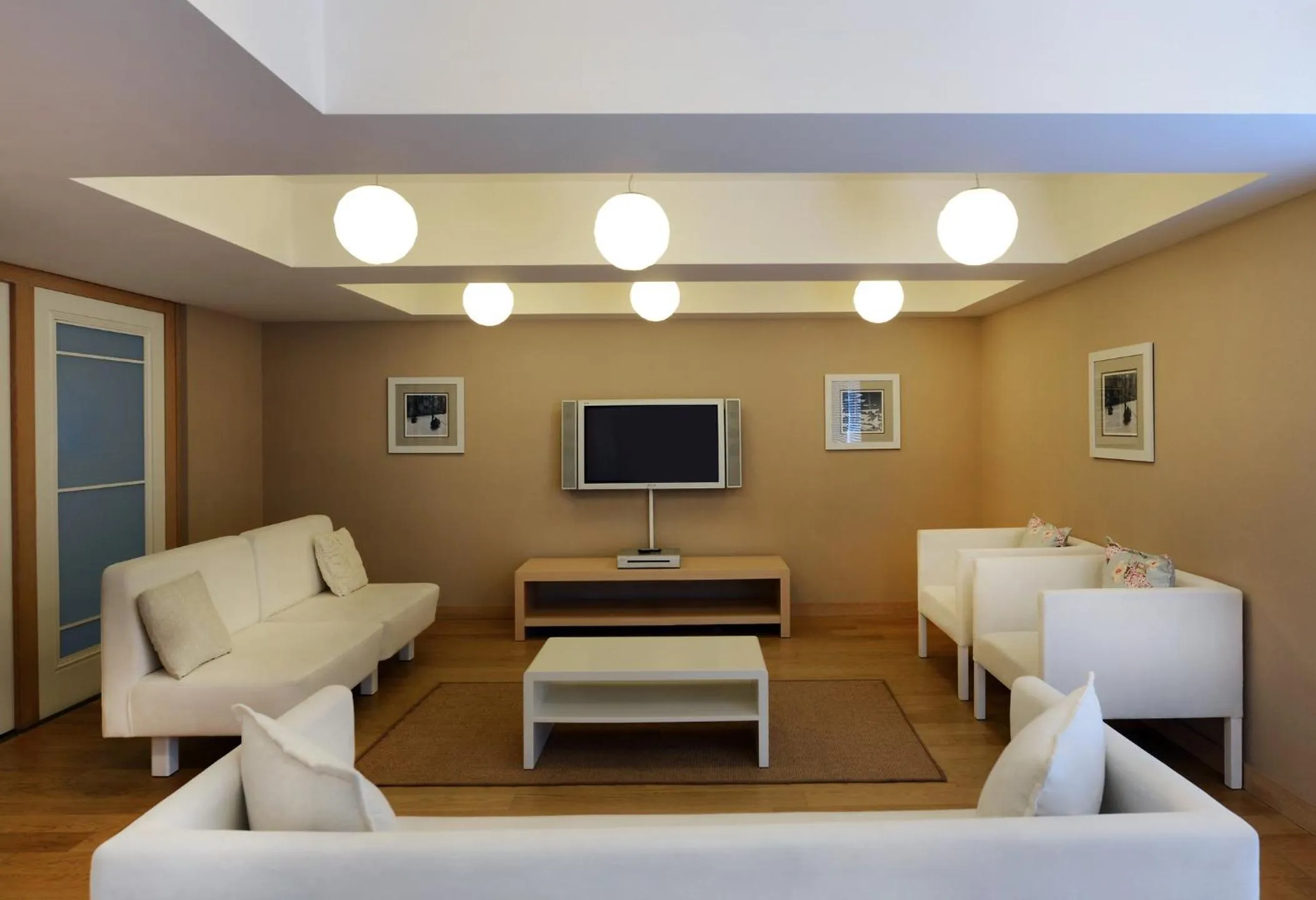 Communal lounge/ TV room in Prive Hotel Bodrum - Adult Only