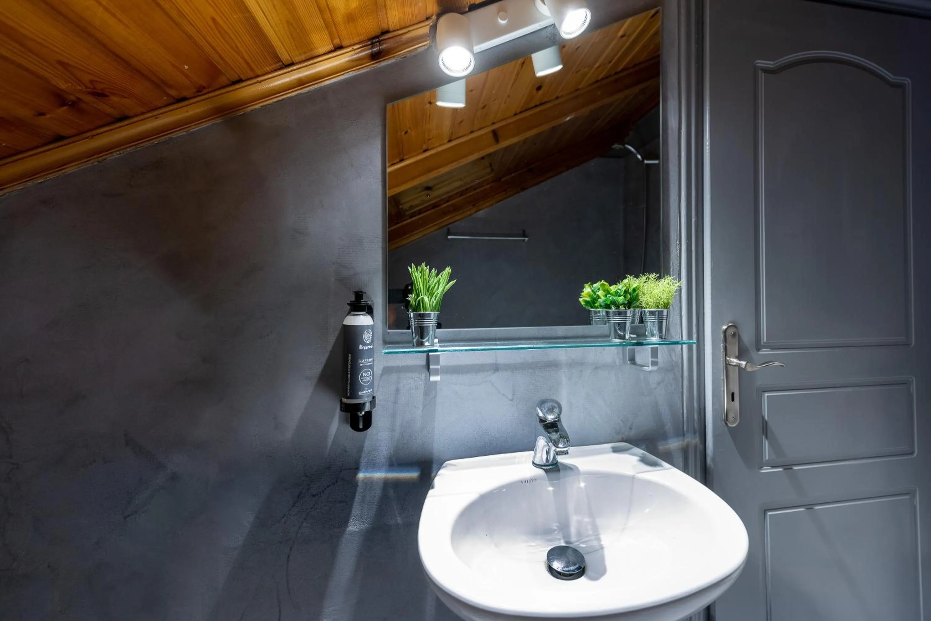 Bathroom in Nantin Hotel Ioannina