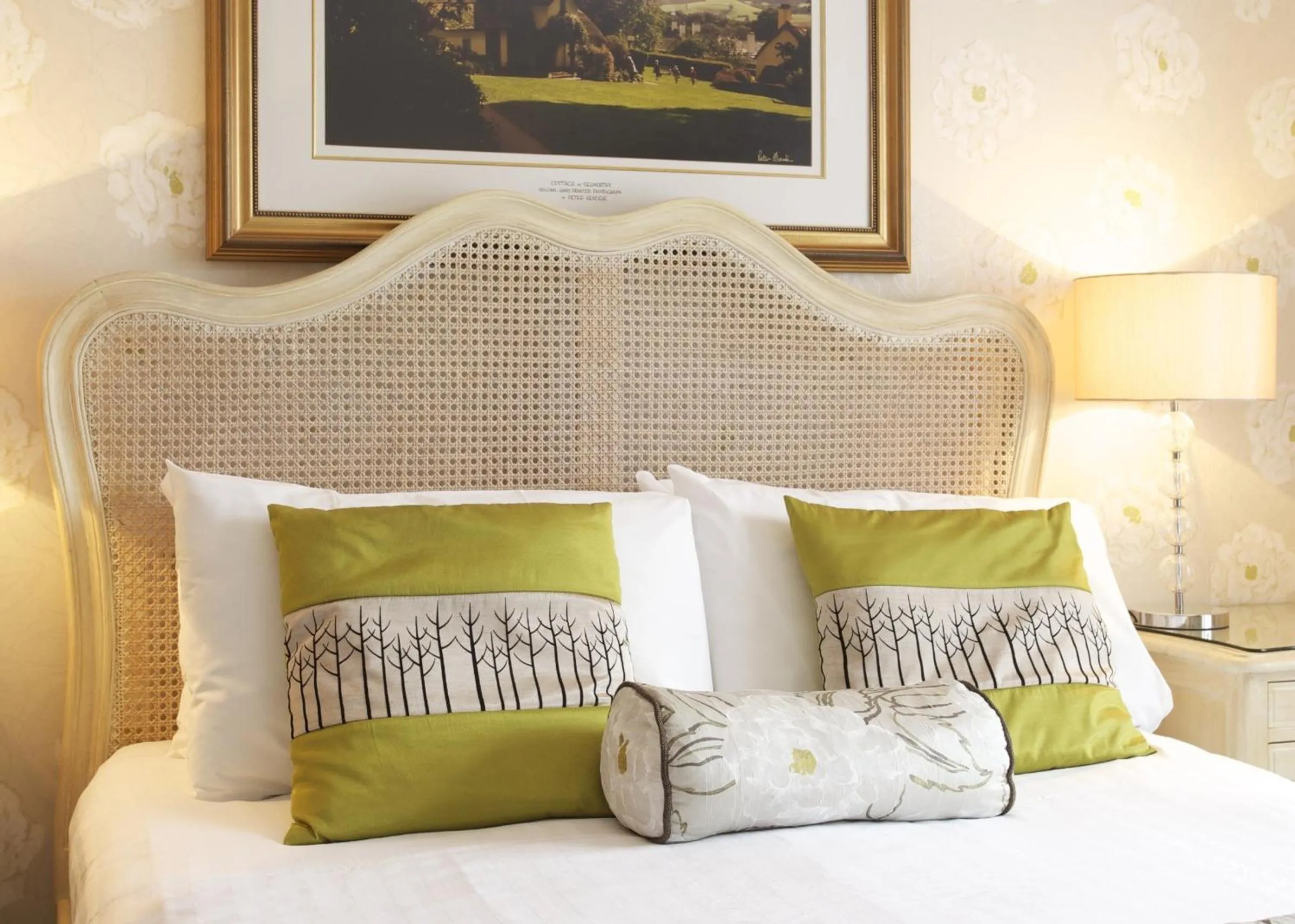 Bedroom, Bed in Exmoor White Horse Inn