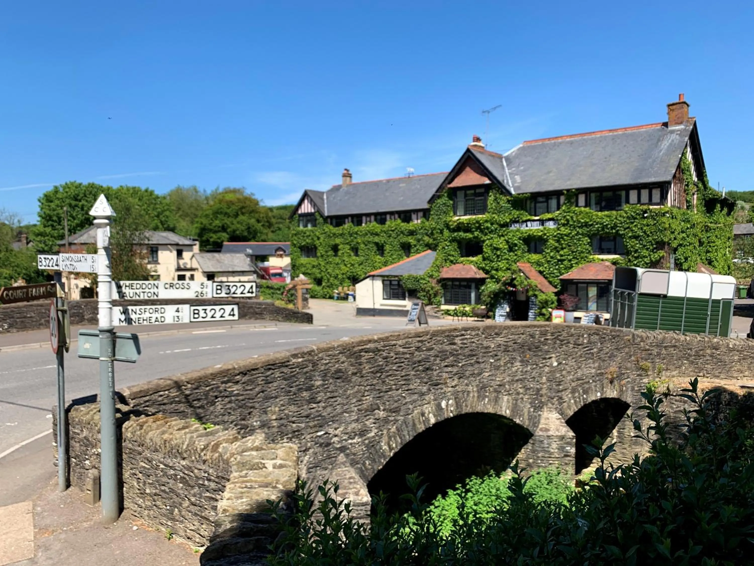 Neighbourhood in Exmoor White Horse Inn