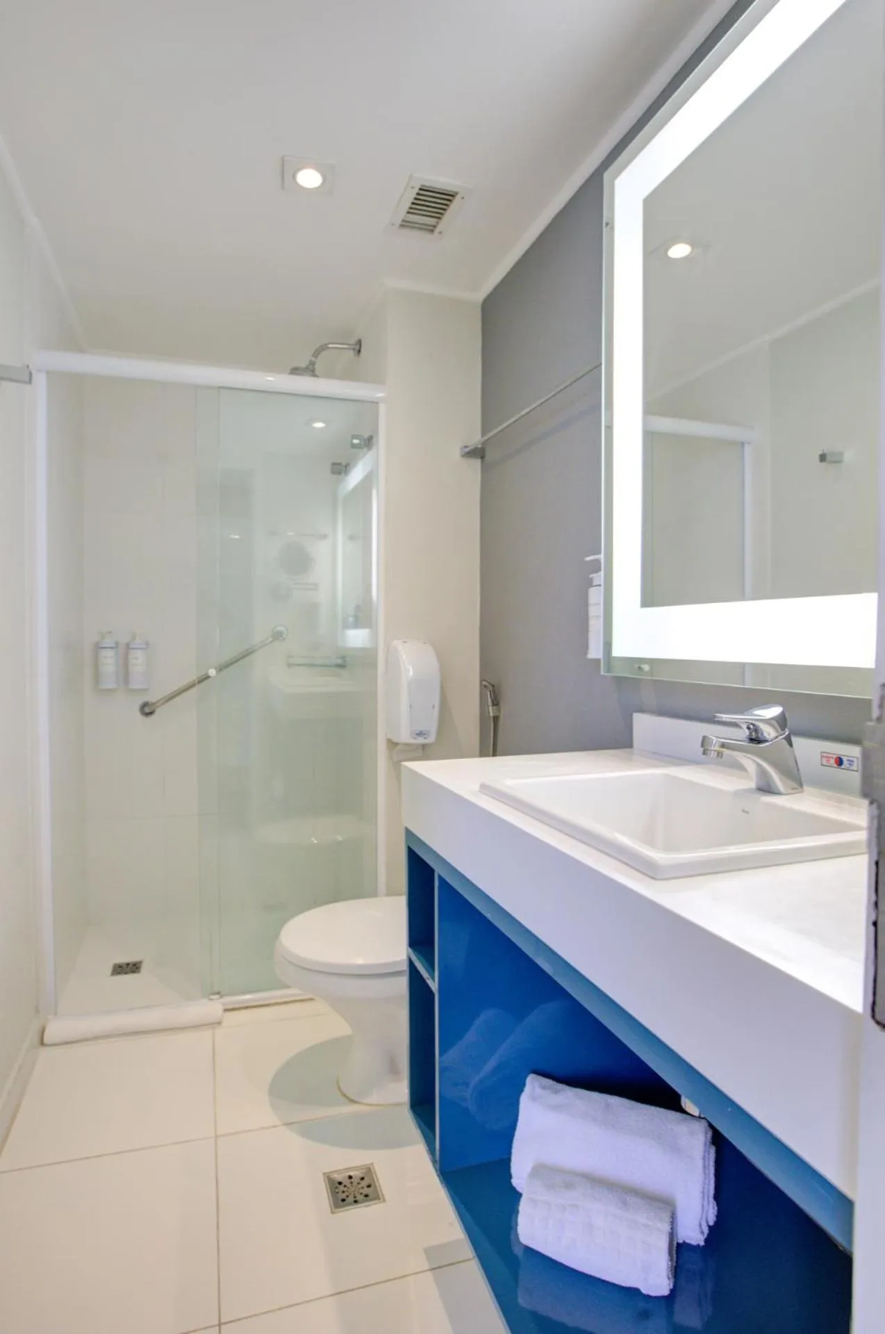 Bathroom in Quality Faria Lima