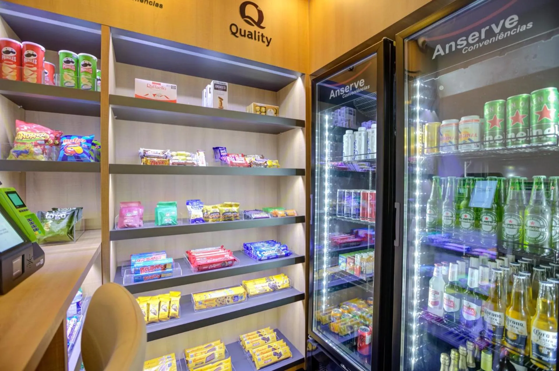 On-site shops in Quality Faria Lima