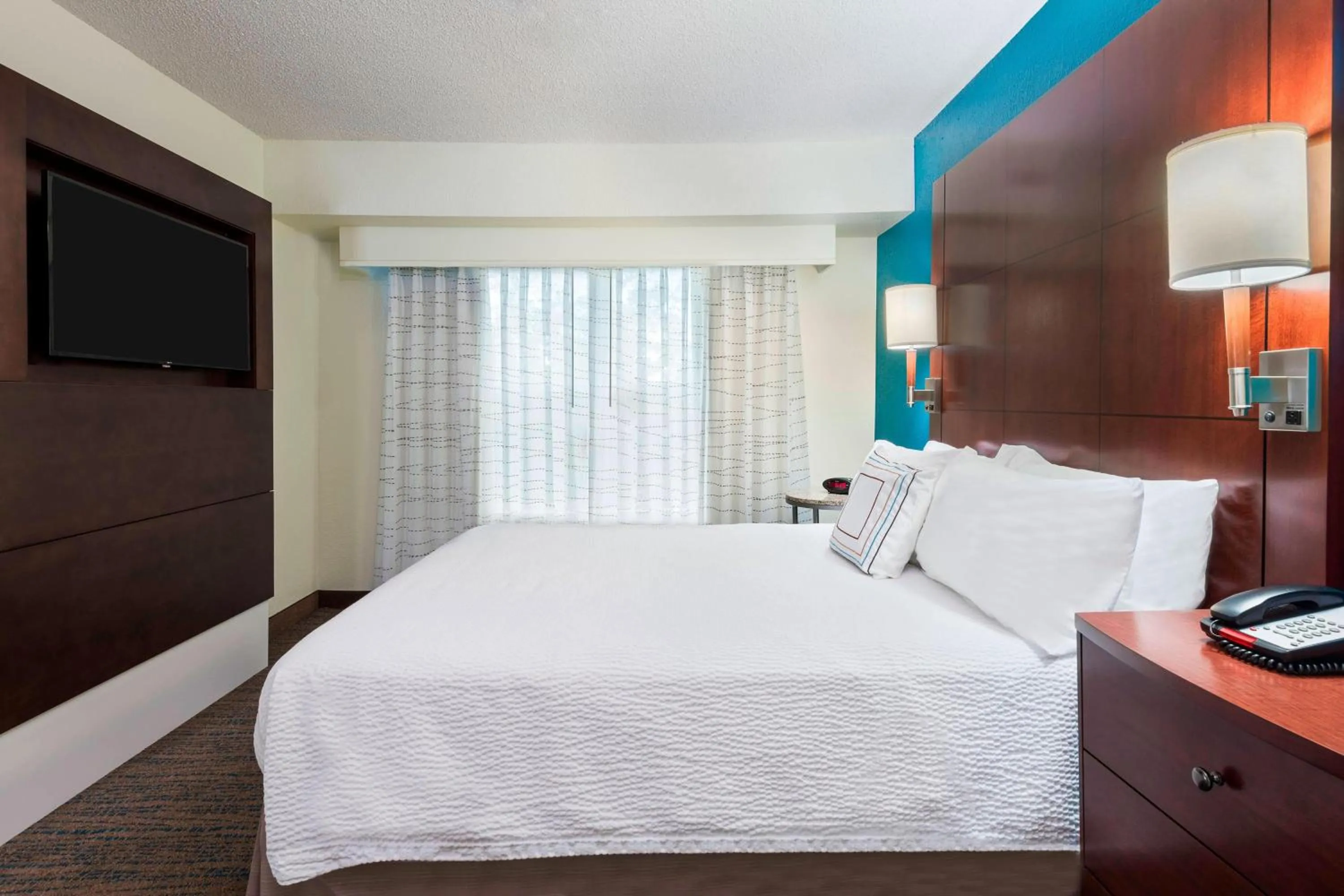 Bedroom, Bed in Residence Inn by Marriott Fort Myers
