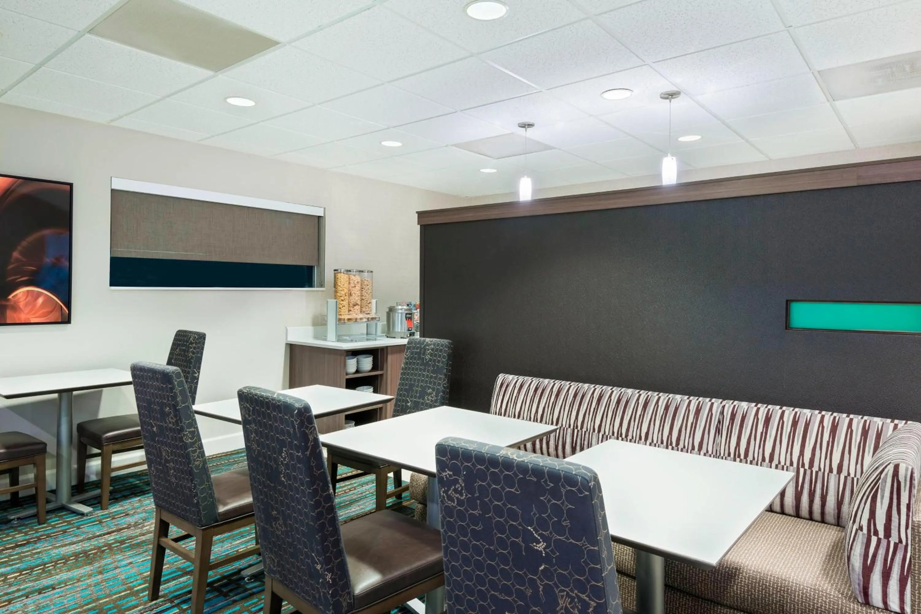 Restaurant/places to eat in Residence Inn by Marriott Fort Myers