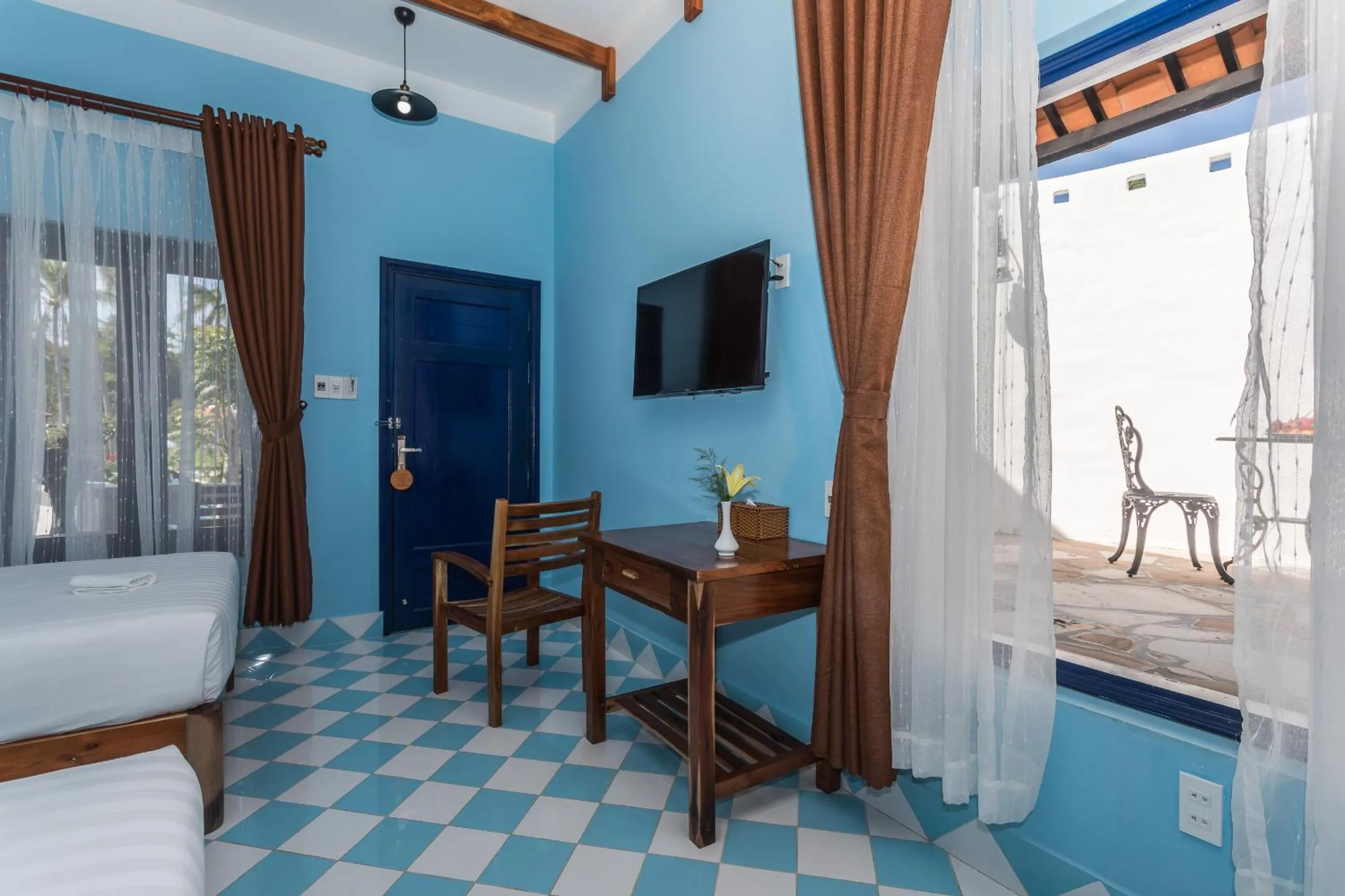 TV and multimedia, Bed in Isabella Resort