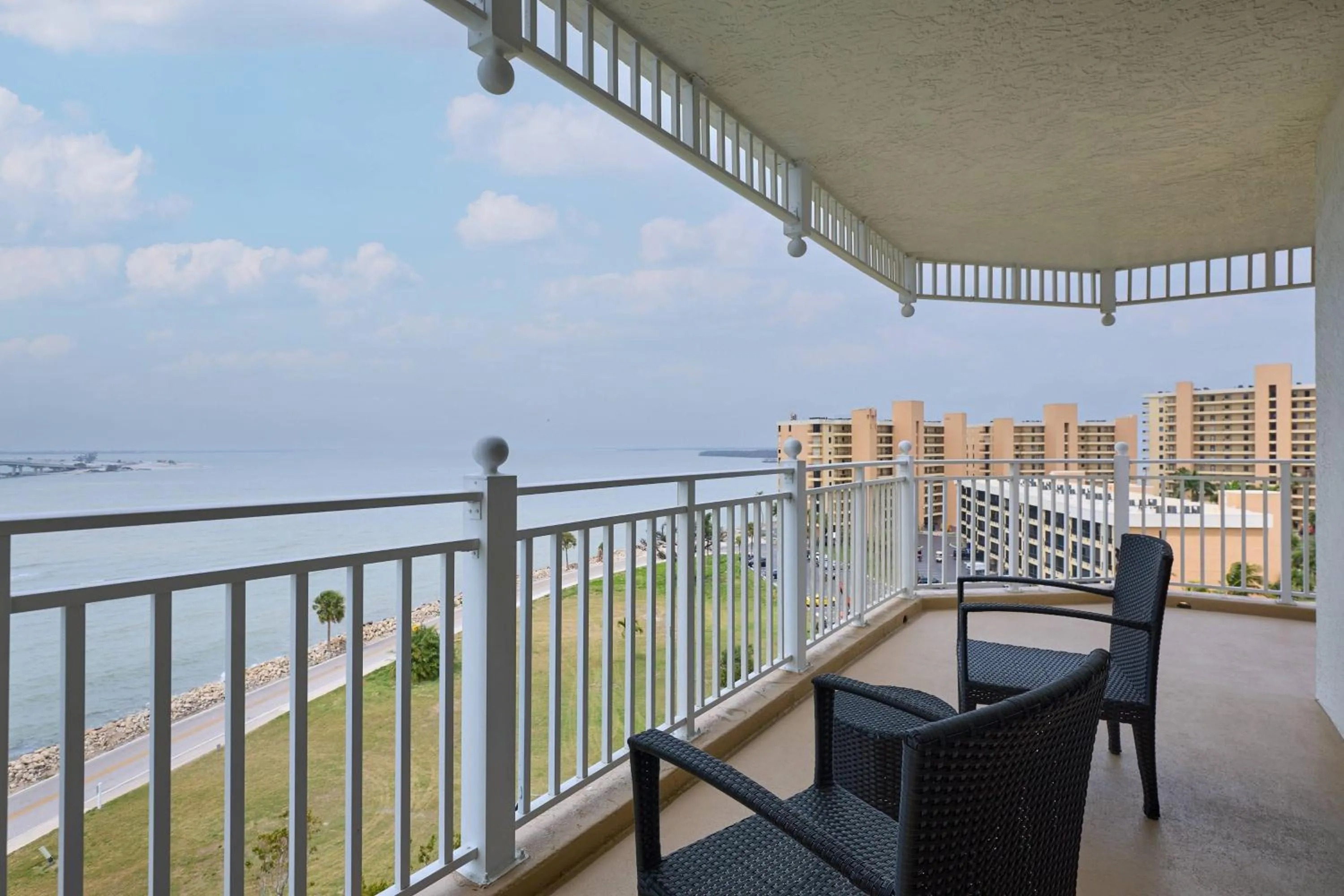 Photo of the whole room in Marriott Sanibel Harbour Resort & Spa