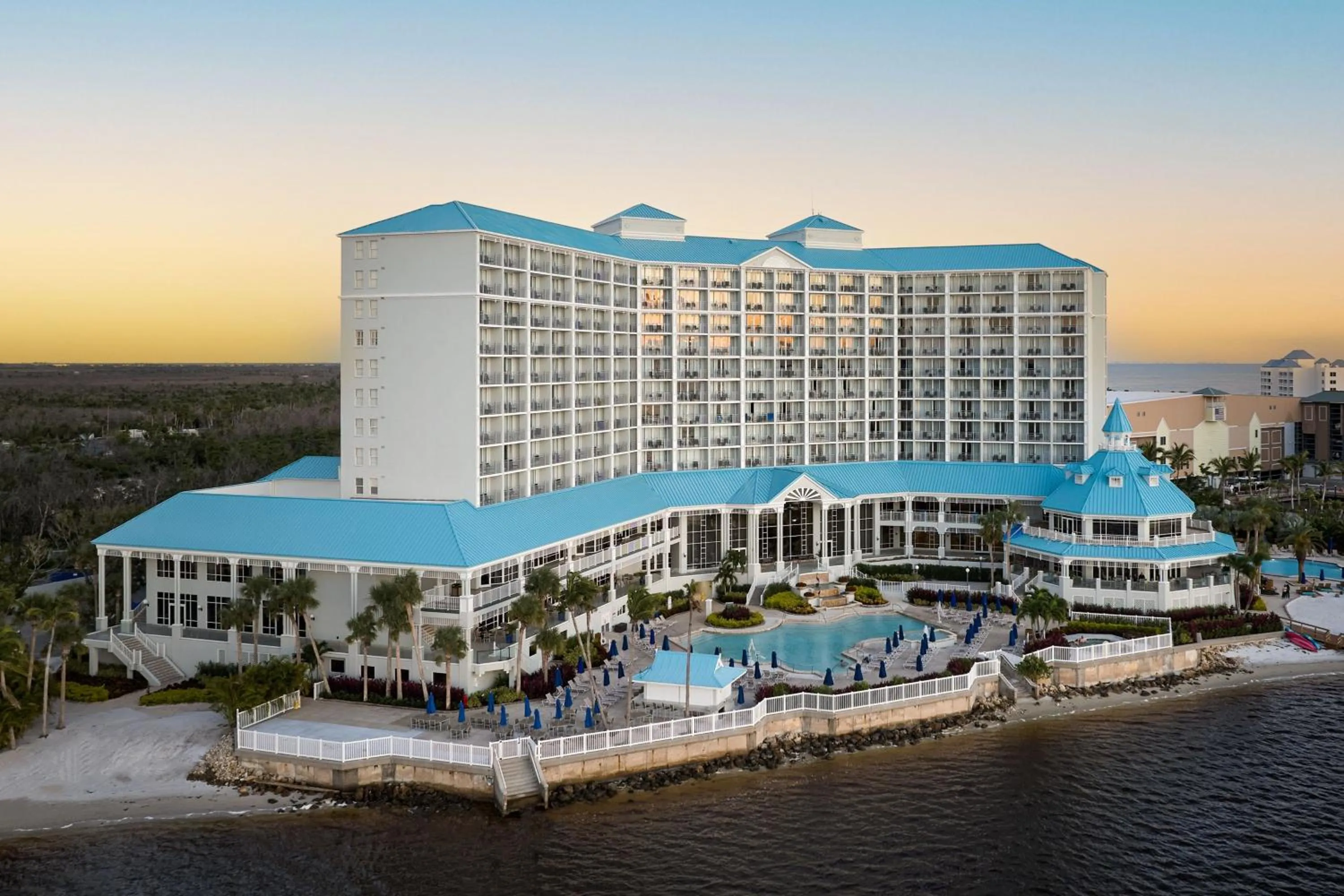 Property building in Marriott Sanibel Harbour Resort & Spa