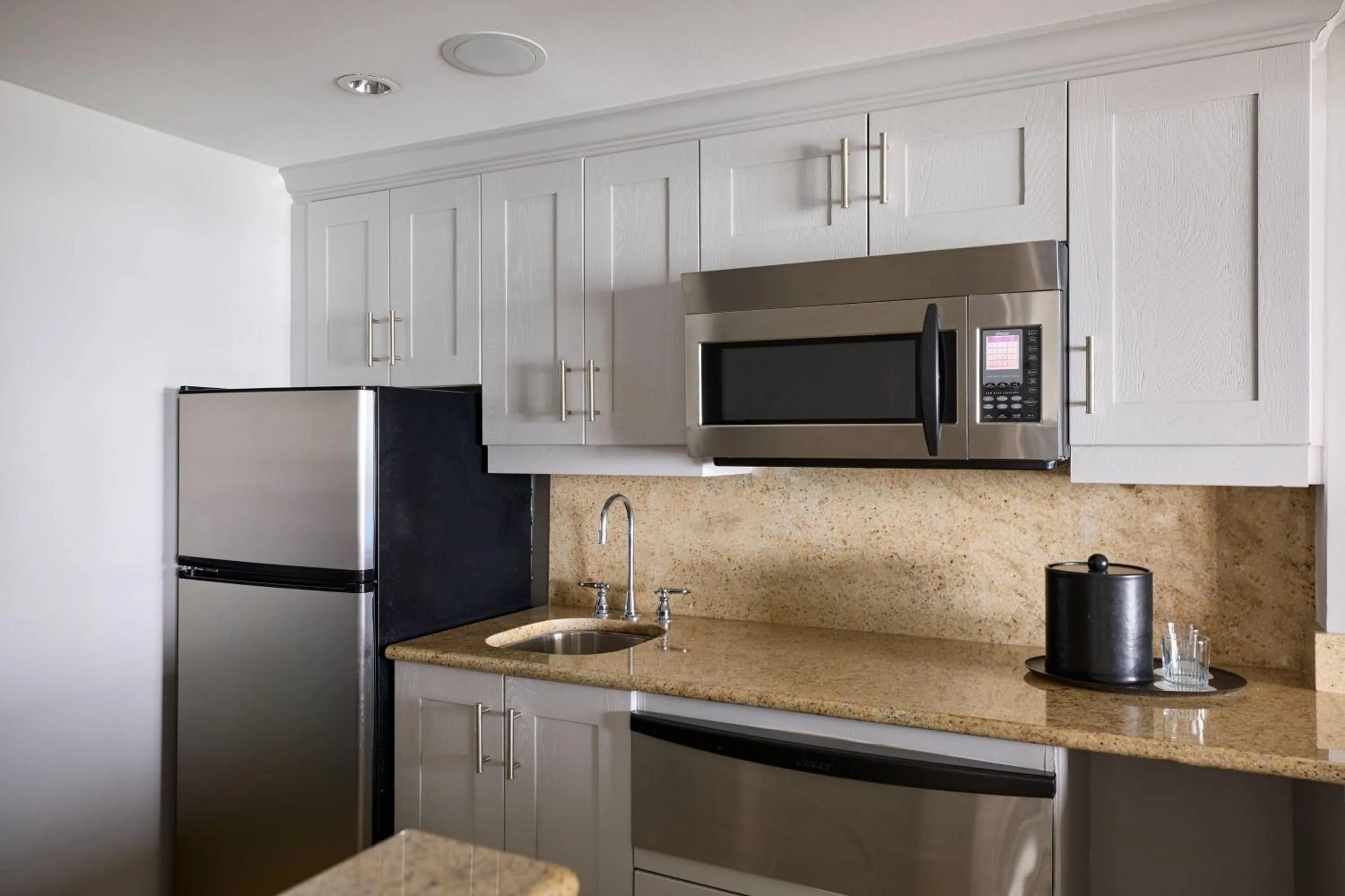 Kitchen or kitchenette in Marriott Sanibel Harbour Resort & Spa