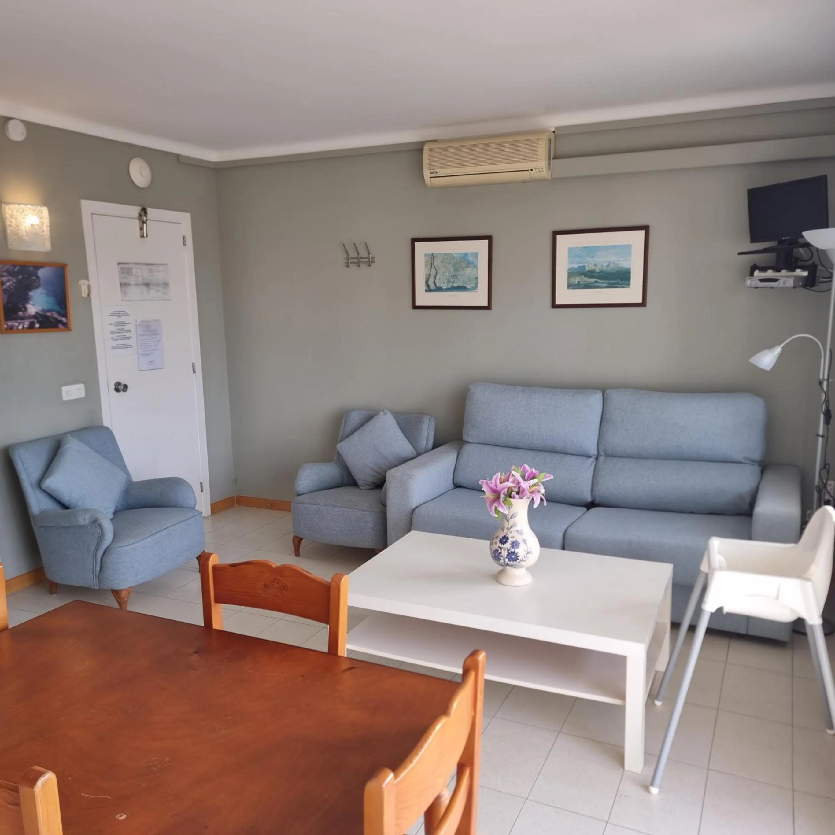 Superior One-Bedroom Apartment with Balcony in Apartamento Portosun Caracol