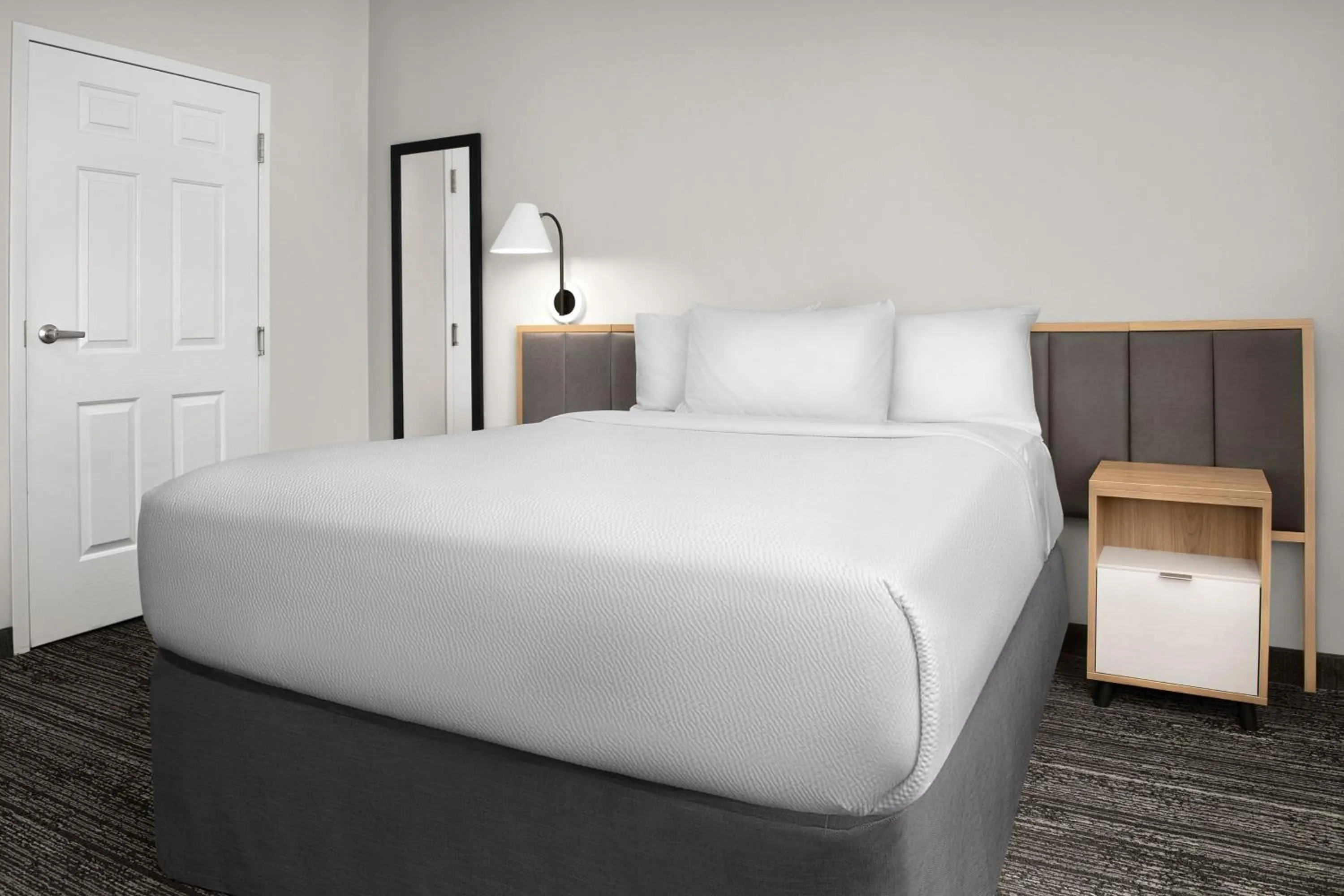 Bedroom, Bed in TownePlace Suites Sacramento Cal Expo