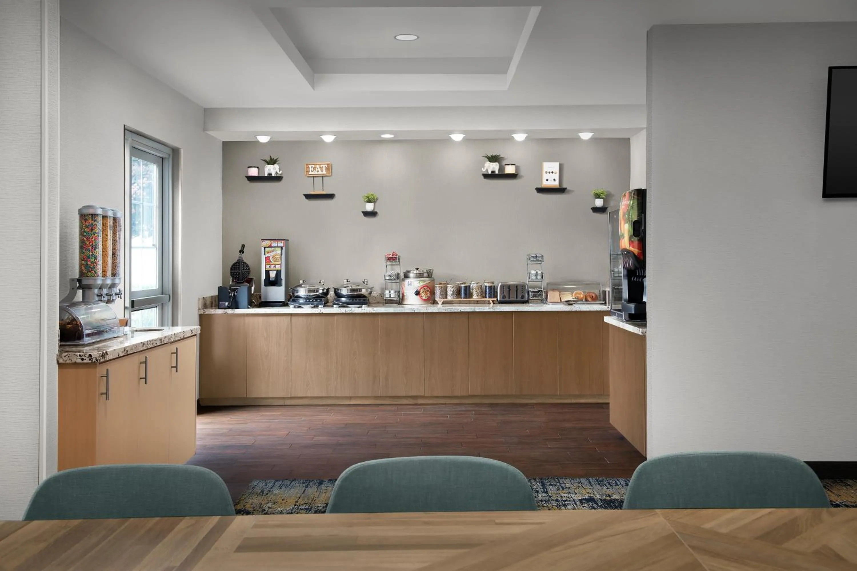 Breakfast in TownePlace Suites Sacramento Cal Expo