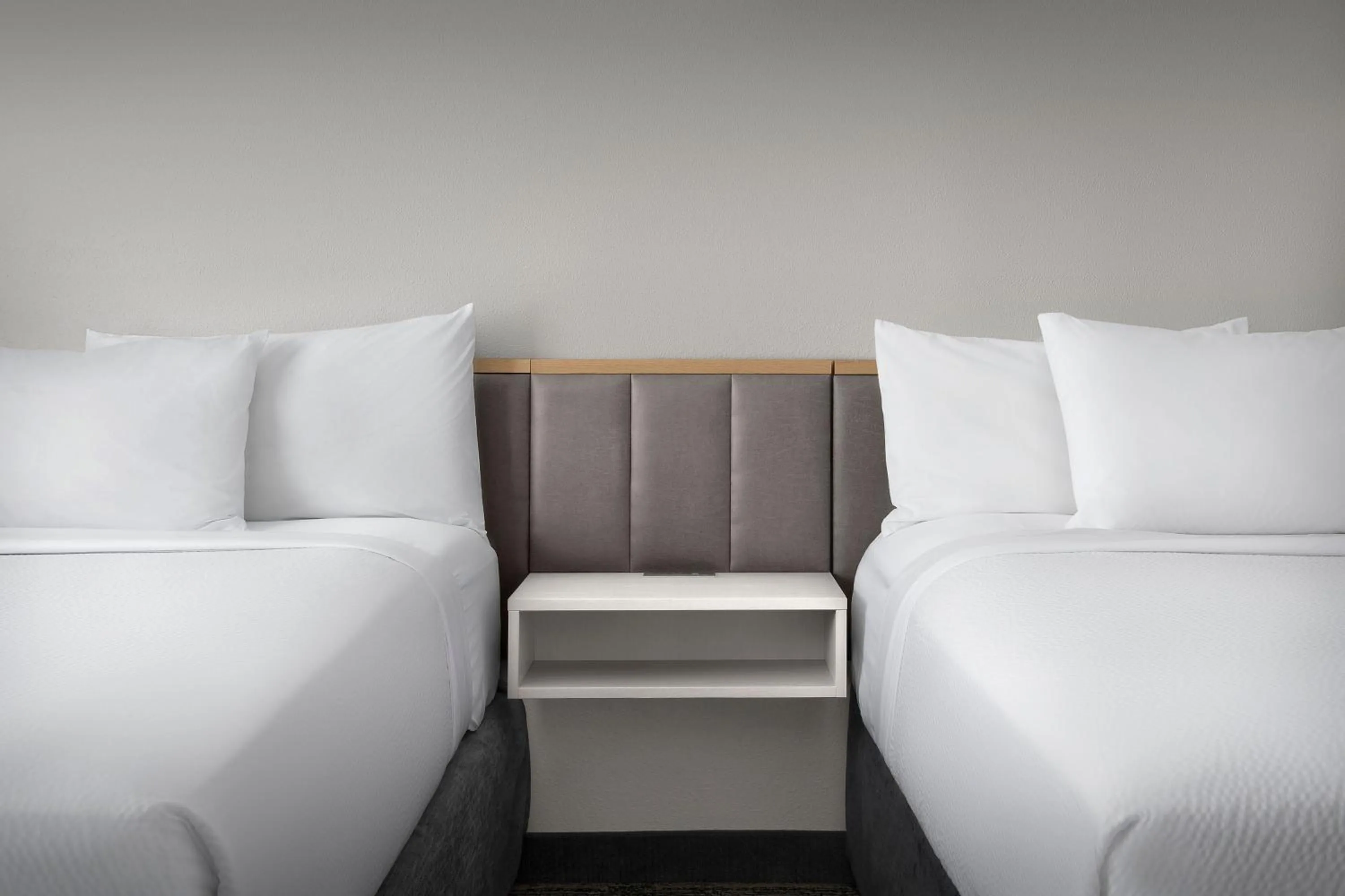 Bedroom, Bed in TownePlace Suites Sacramento Cal Expo