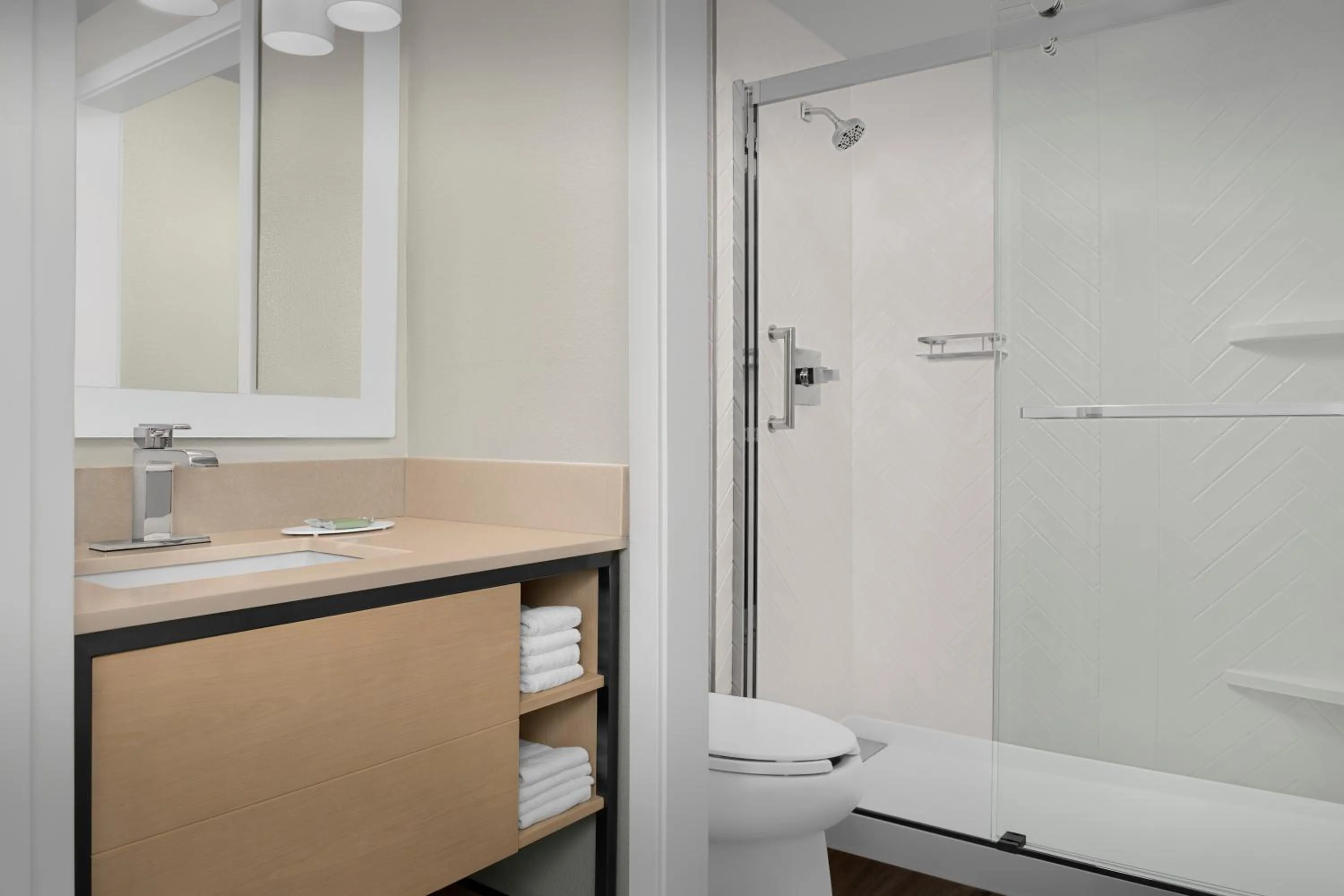 Bathroom in TownePlace Suites Sacramento Cal Expo