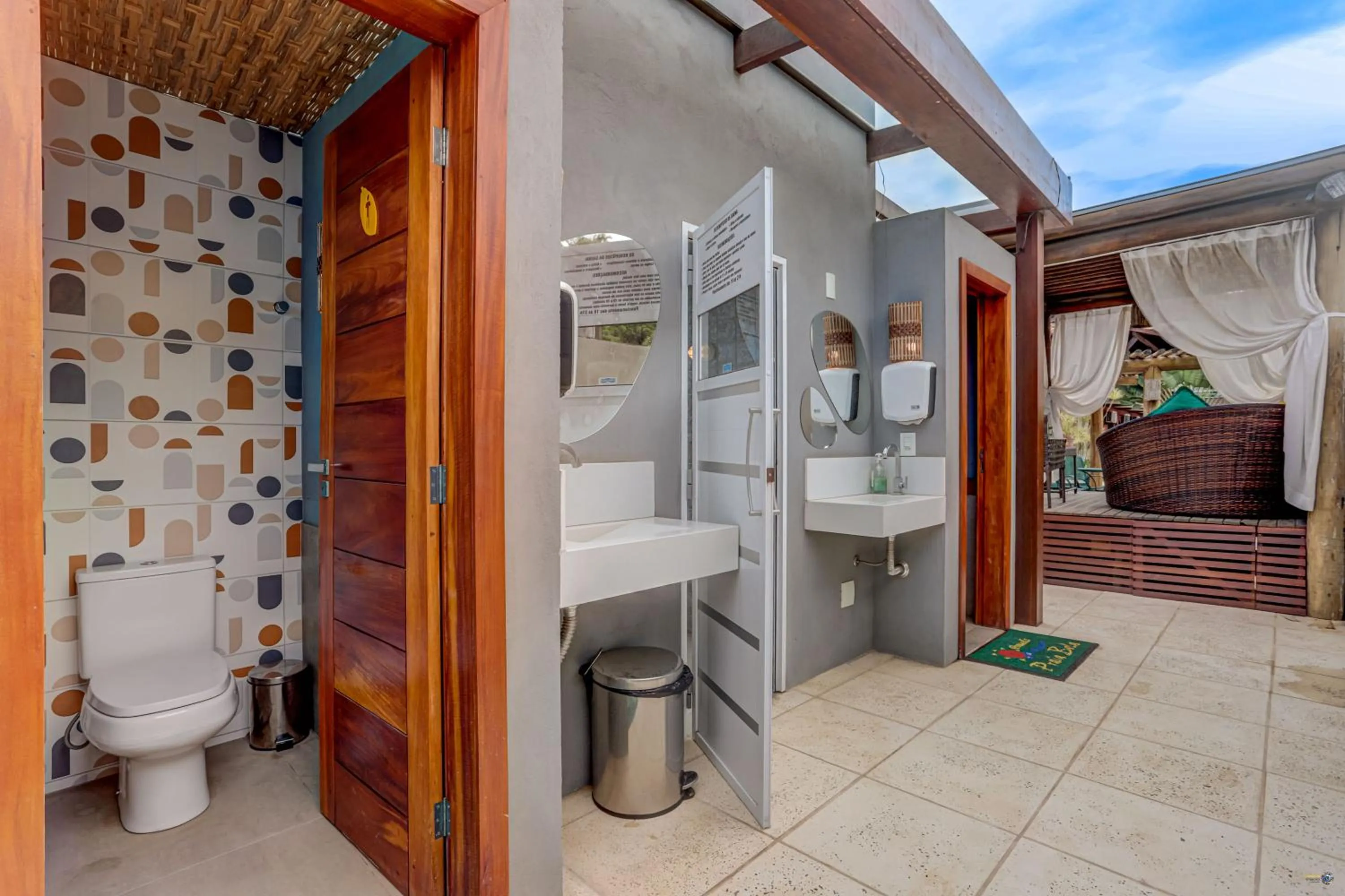 Toilet in Pousada Praia Bela