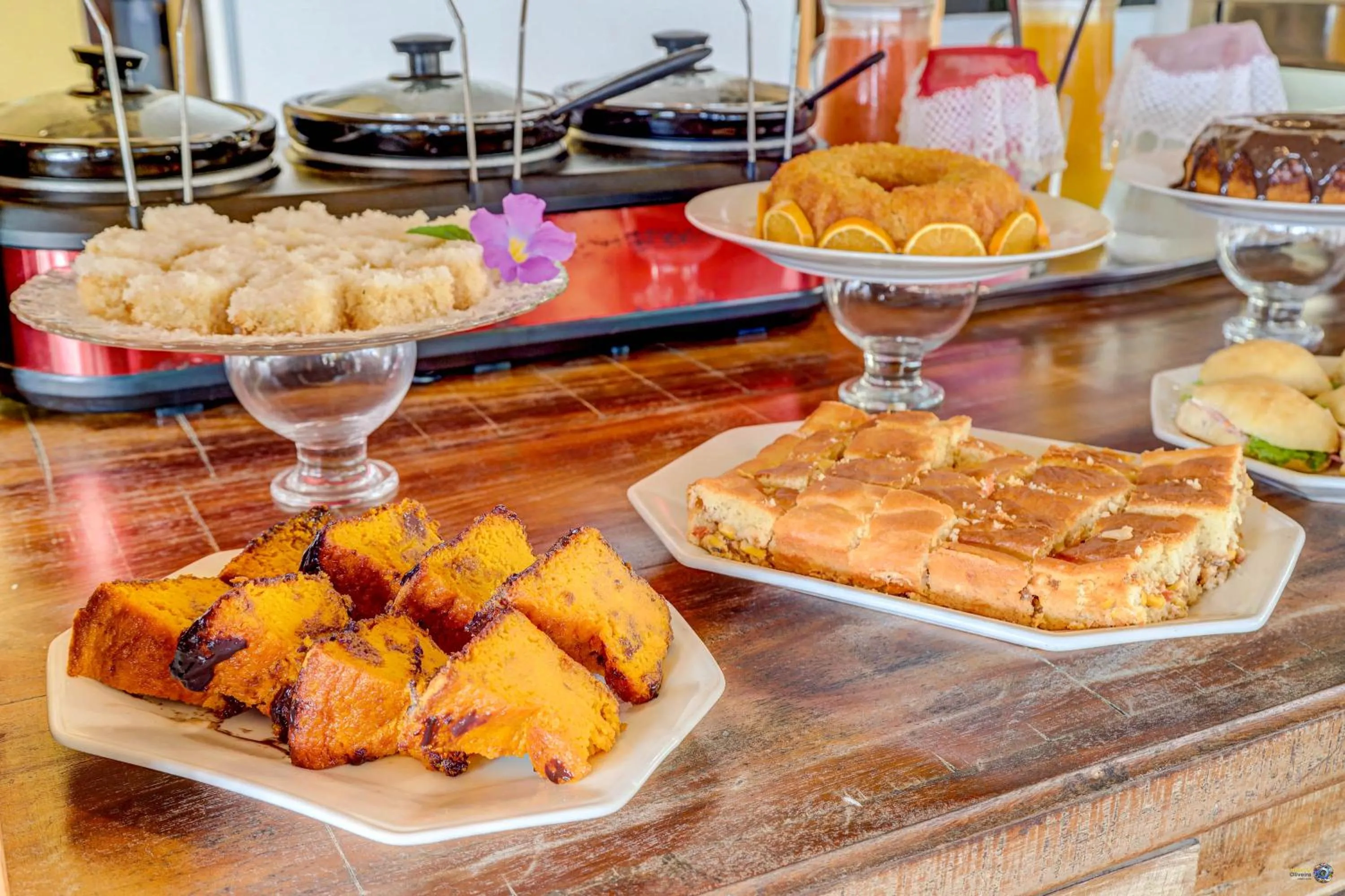 Restaurant/places to eat in Pousada Praia Bela