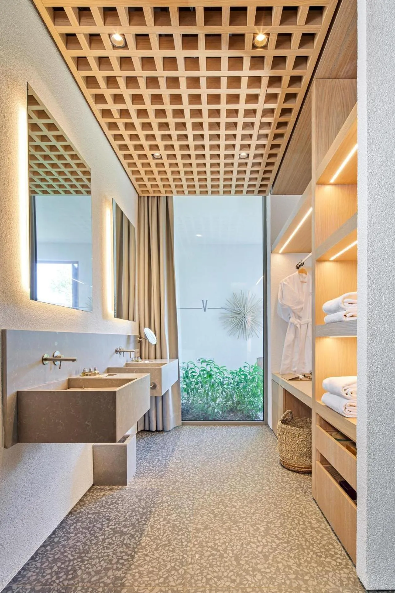 Bathroom, Bed in Voyage Torba Hotel