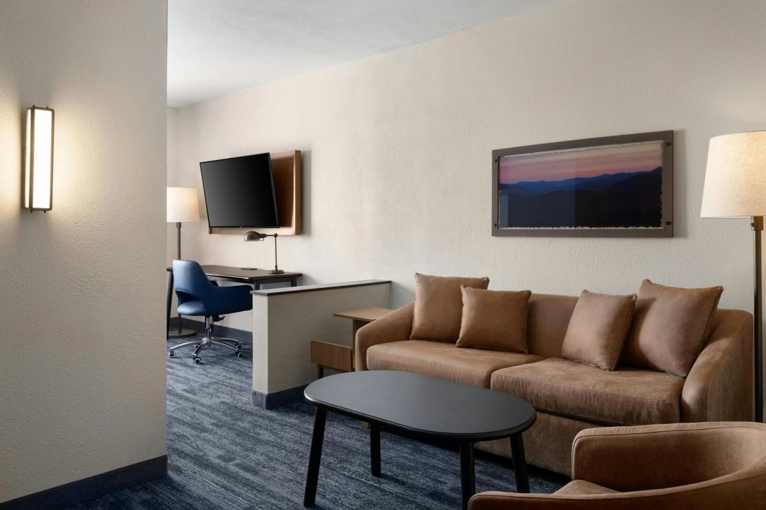 Living room in Fairfield Inn and Suites Sacramento Airport Natomas