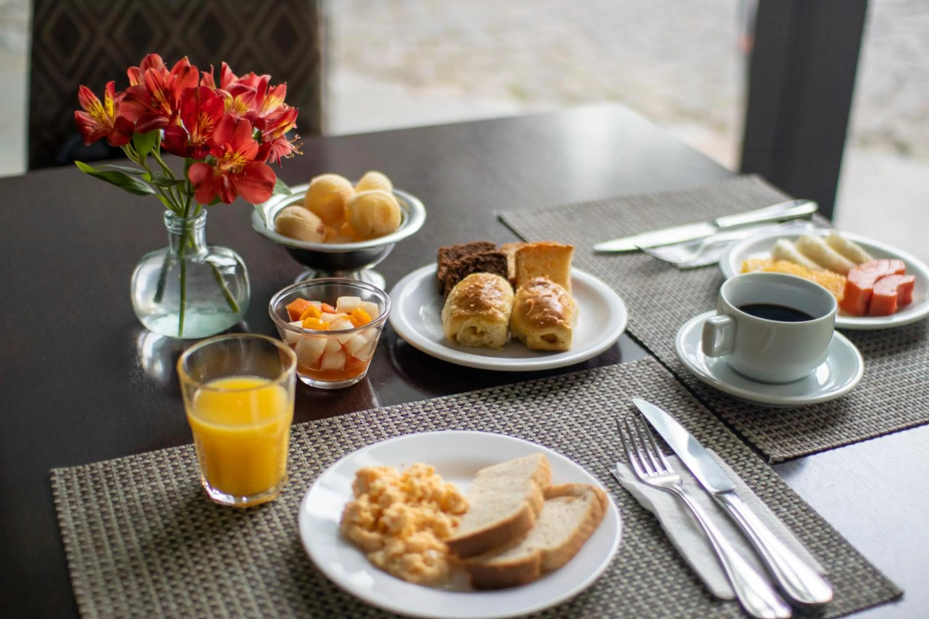 Breakfast in Bourbon Hotel Savassi - Belo Horizonte