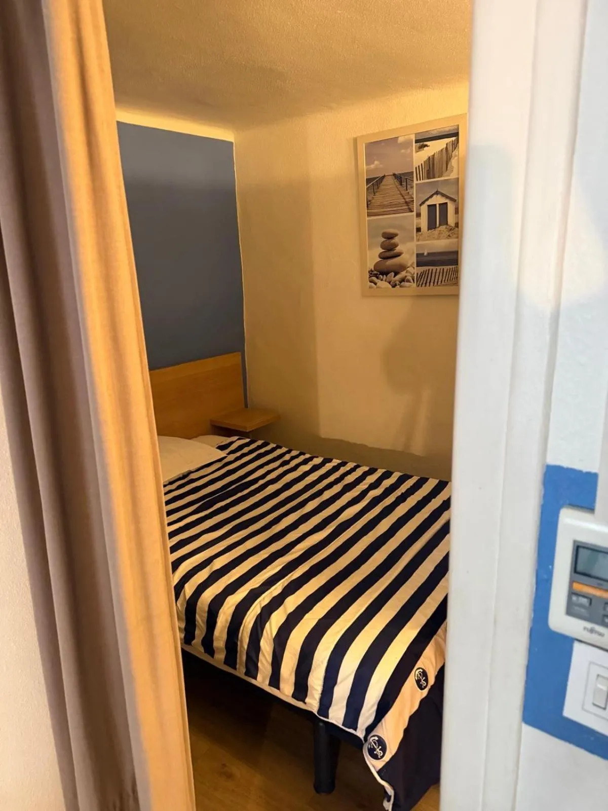 Bed in Hôtel Colisée-Verdun Centre Gare Saint-Roch