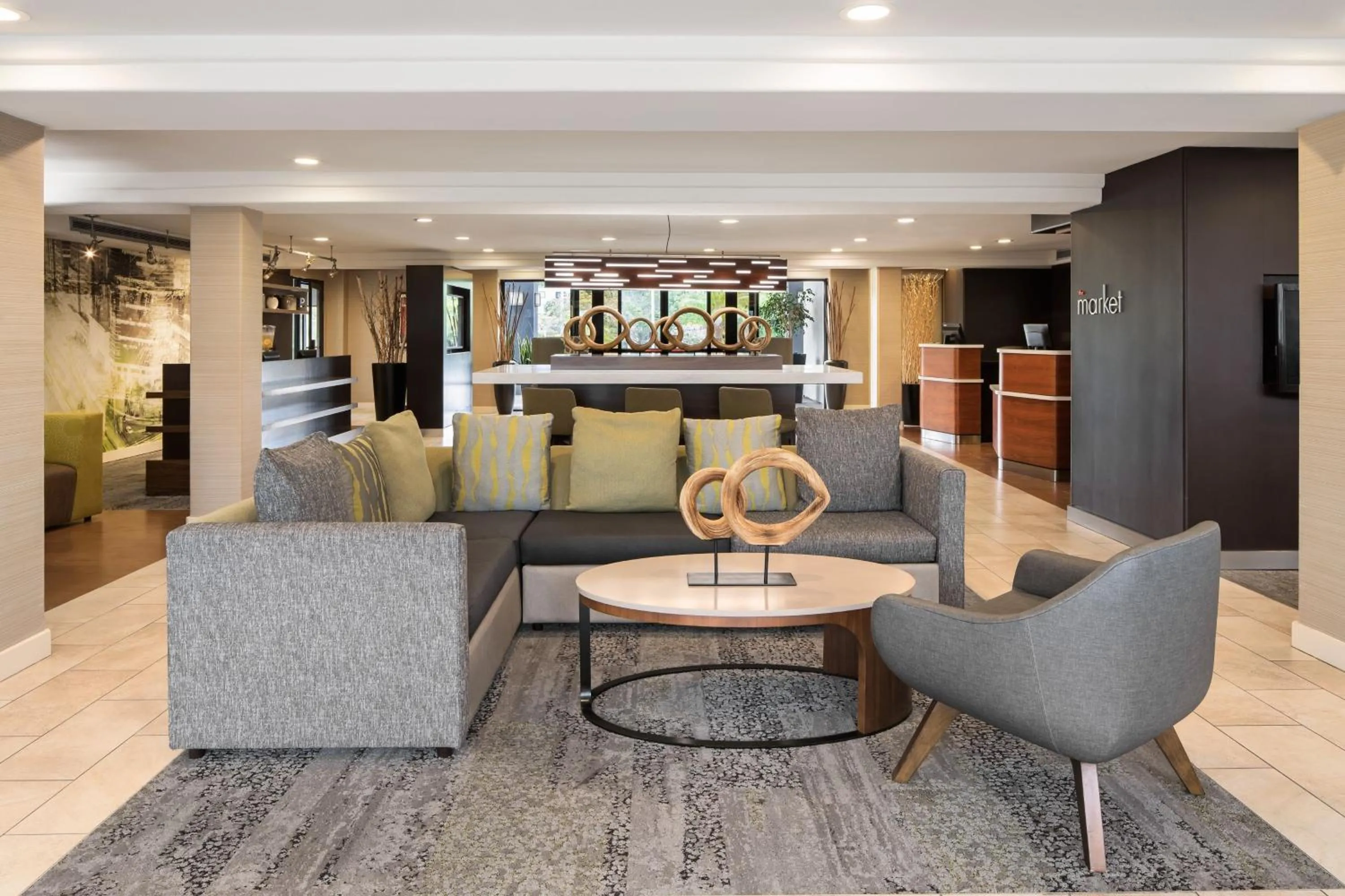Lobby or reception in Courtyard by Marriott San Diego Del Mar/Solana Beach