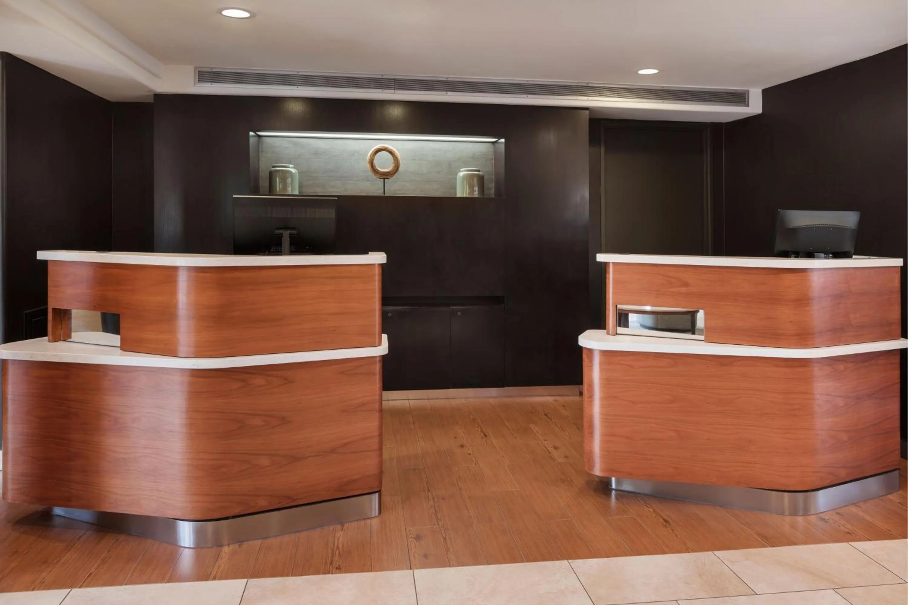 Lobby or reception in Courtyard by Marriott San Diego Del Mar/Solana Beach