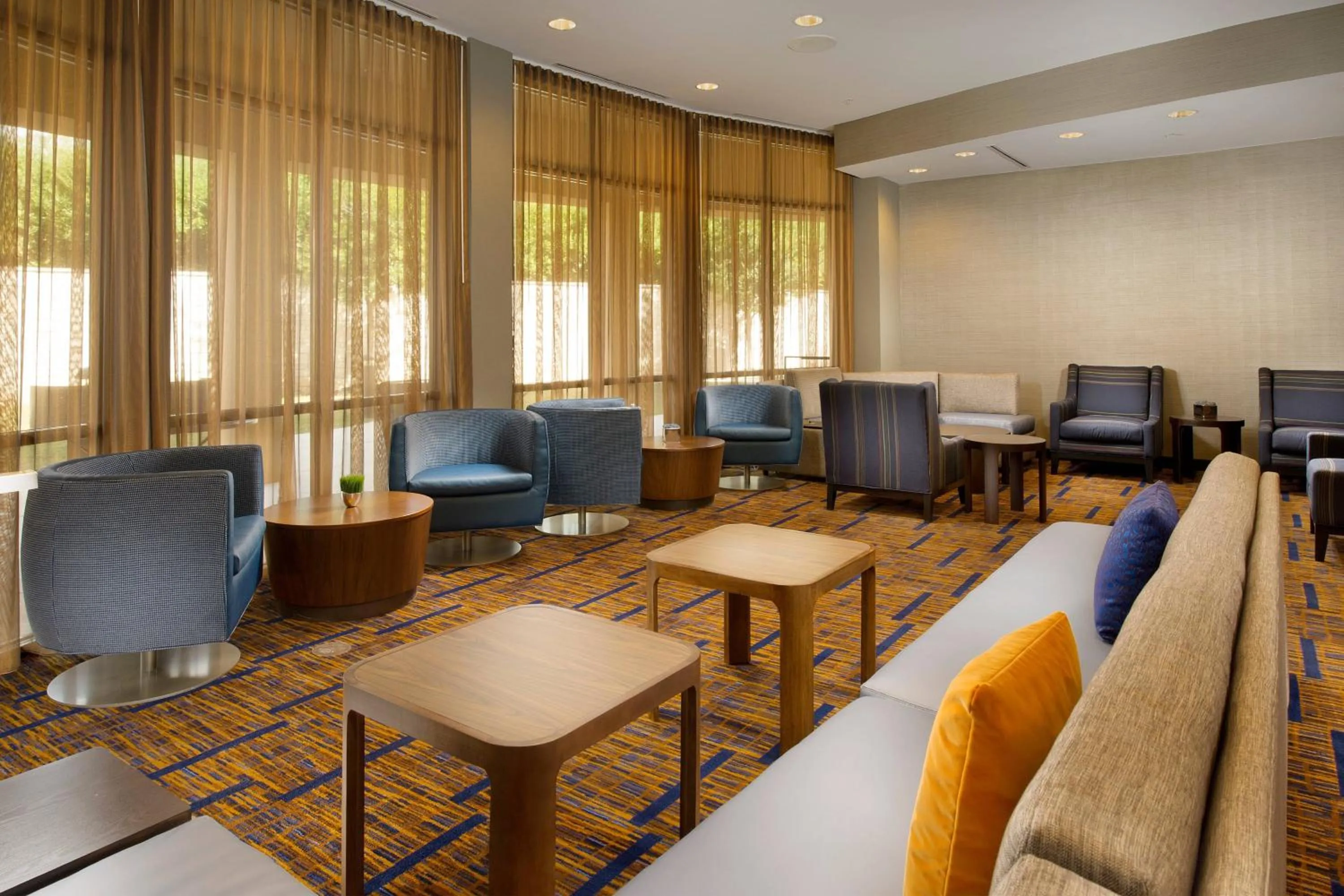 Lobby or reception in Courtyard by Marriott San Antonio SeaWorld/Lackland