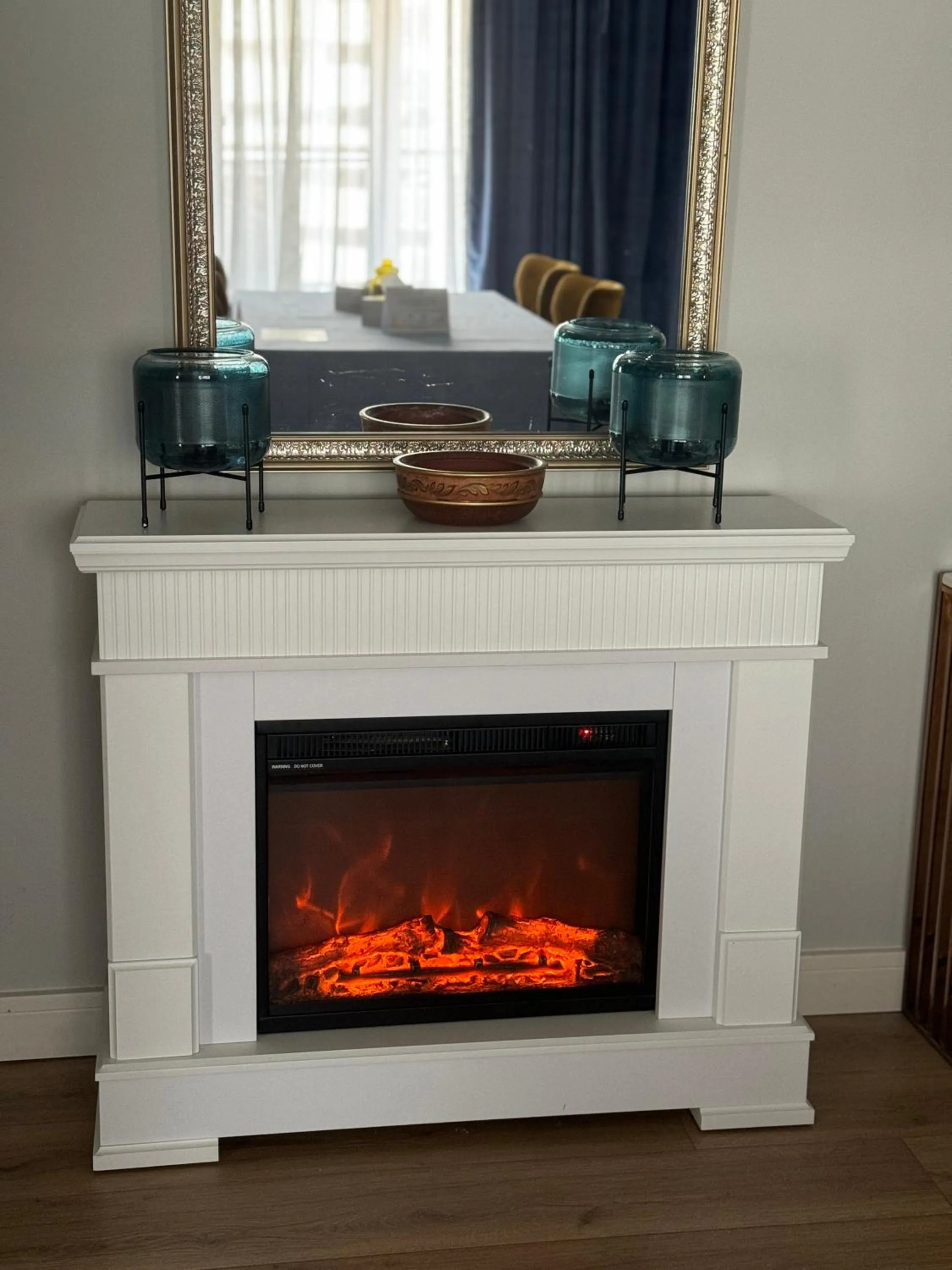 fireplace in Phoenicia Suites Baneasa