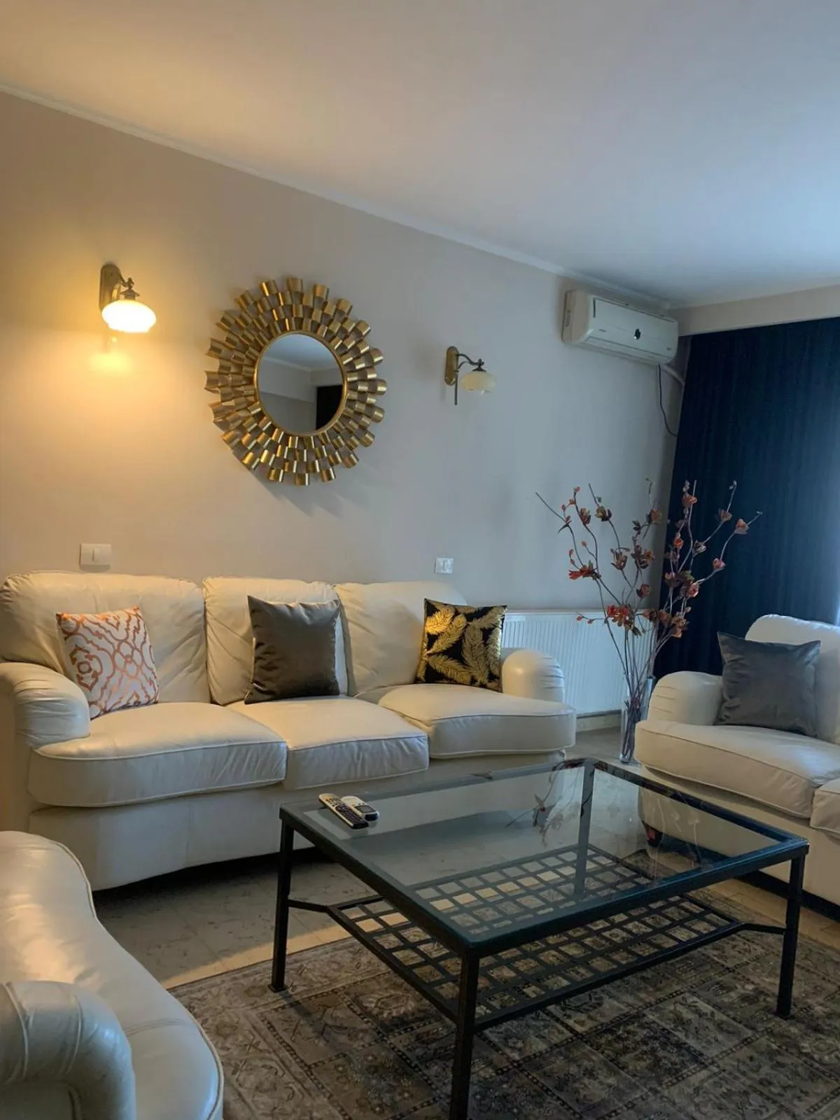 Living room in Phoenicia Suites Baneasa