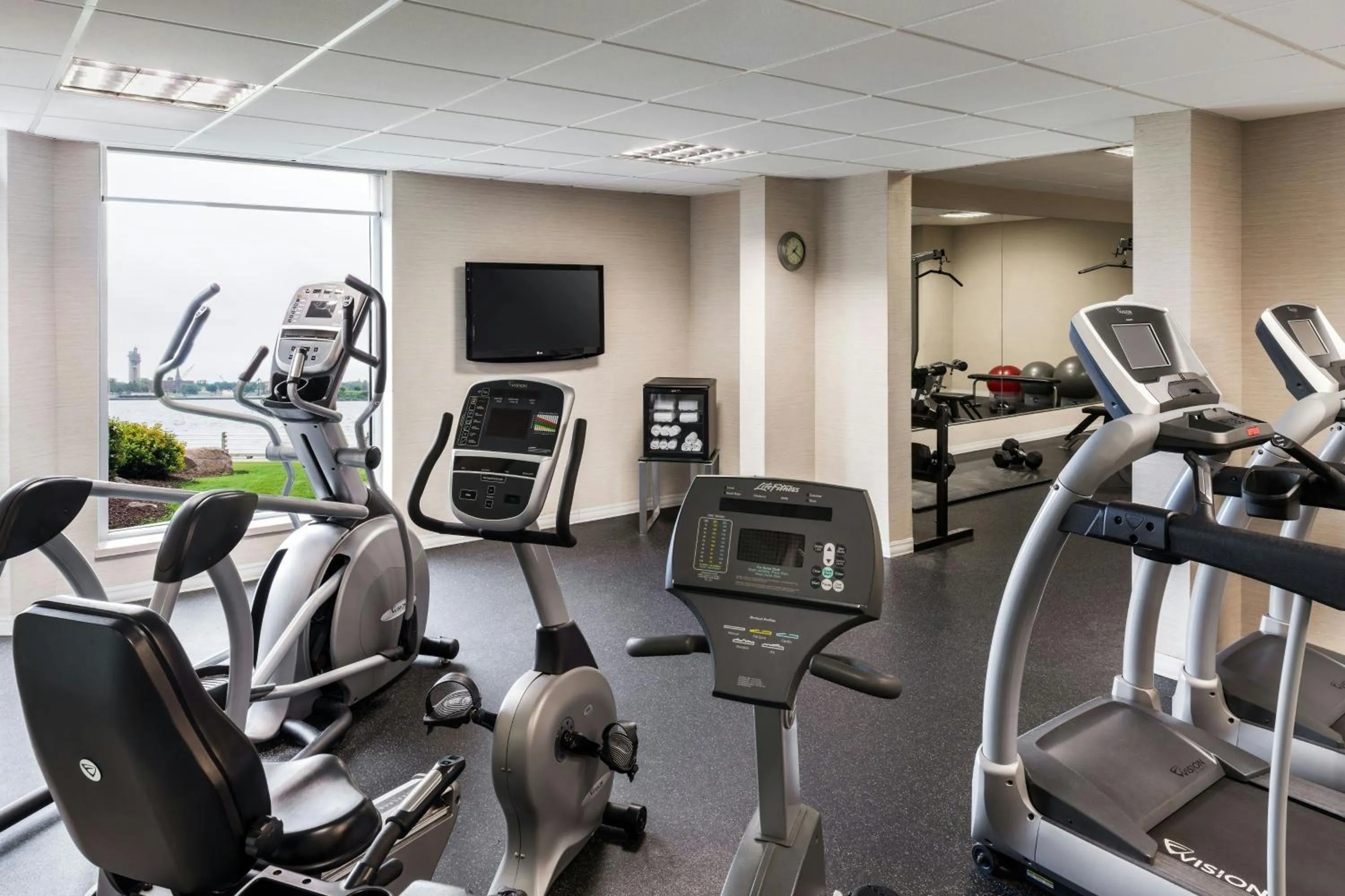 Fitness centre/facilities in Delta Hotels by Marriott Sault Ste. Marie Waterfront