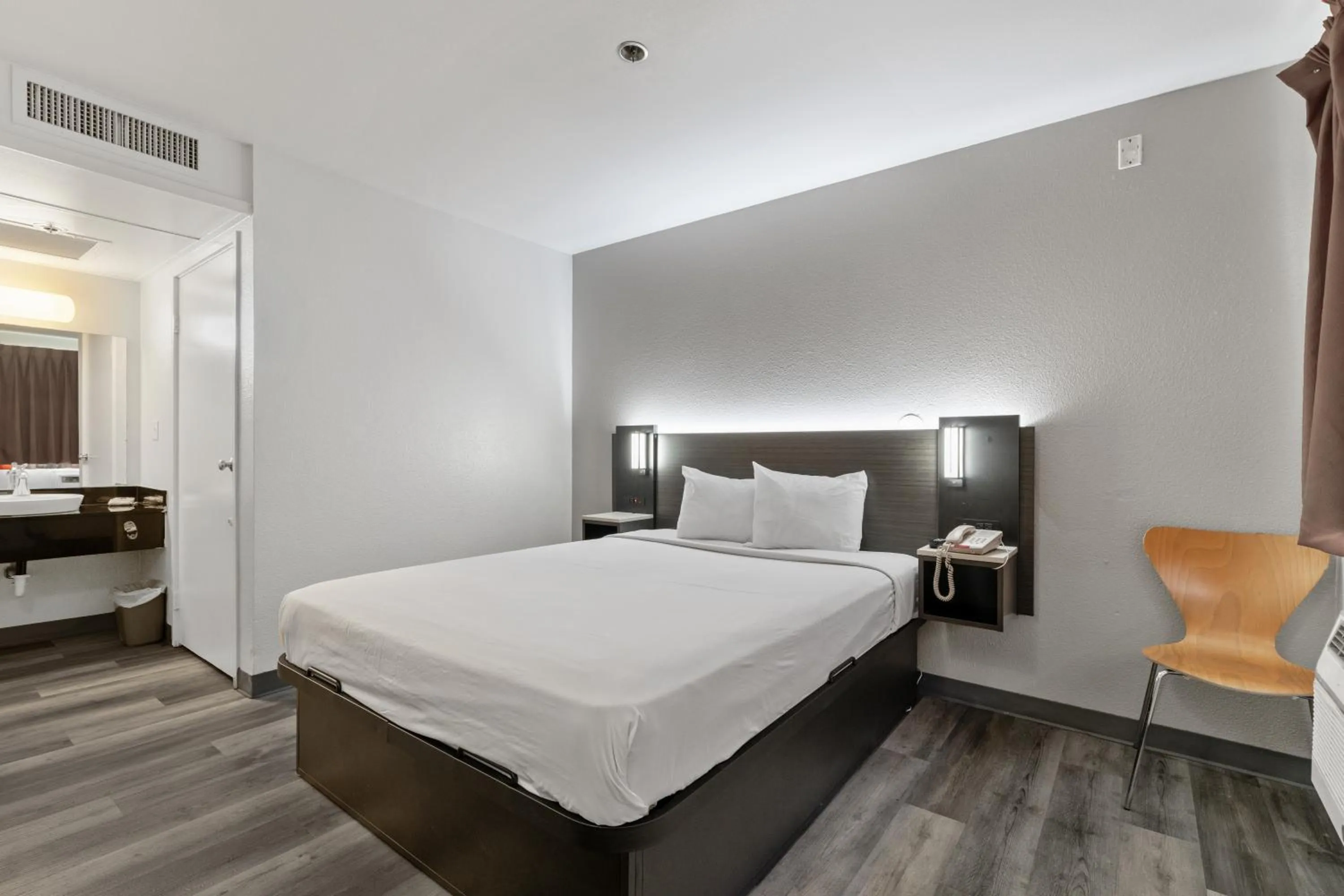 Bed in Motel 6-Oceanside, CA