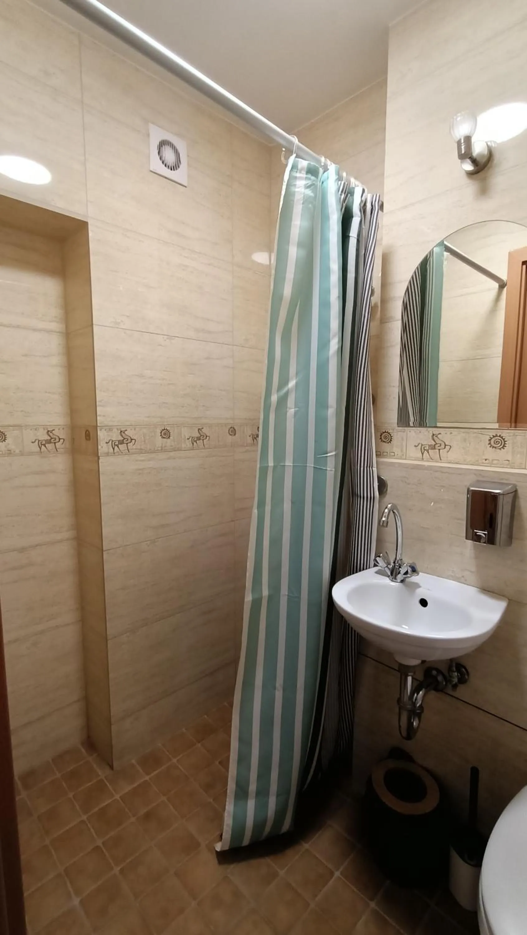 Bathroom in Hotel Pomorski