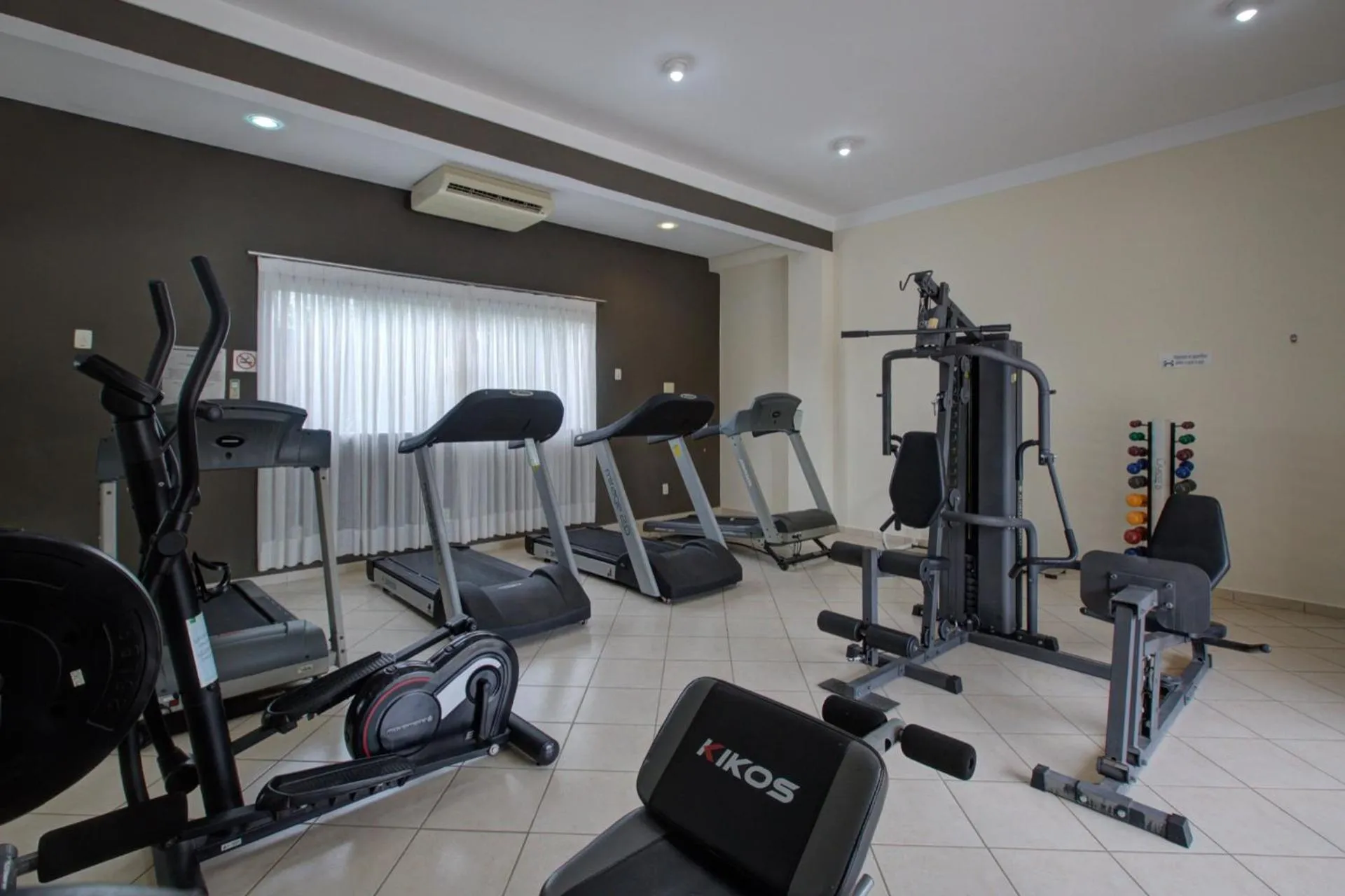 Fitness centre/facilities in Quality Hotel Jundiaí