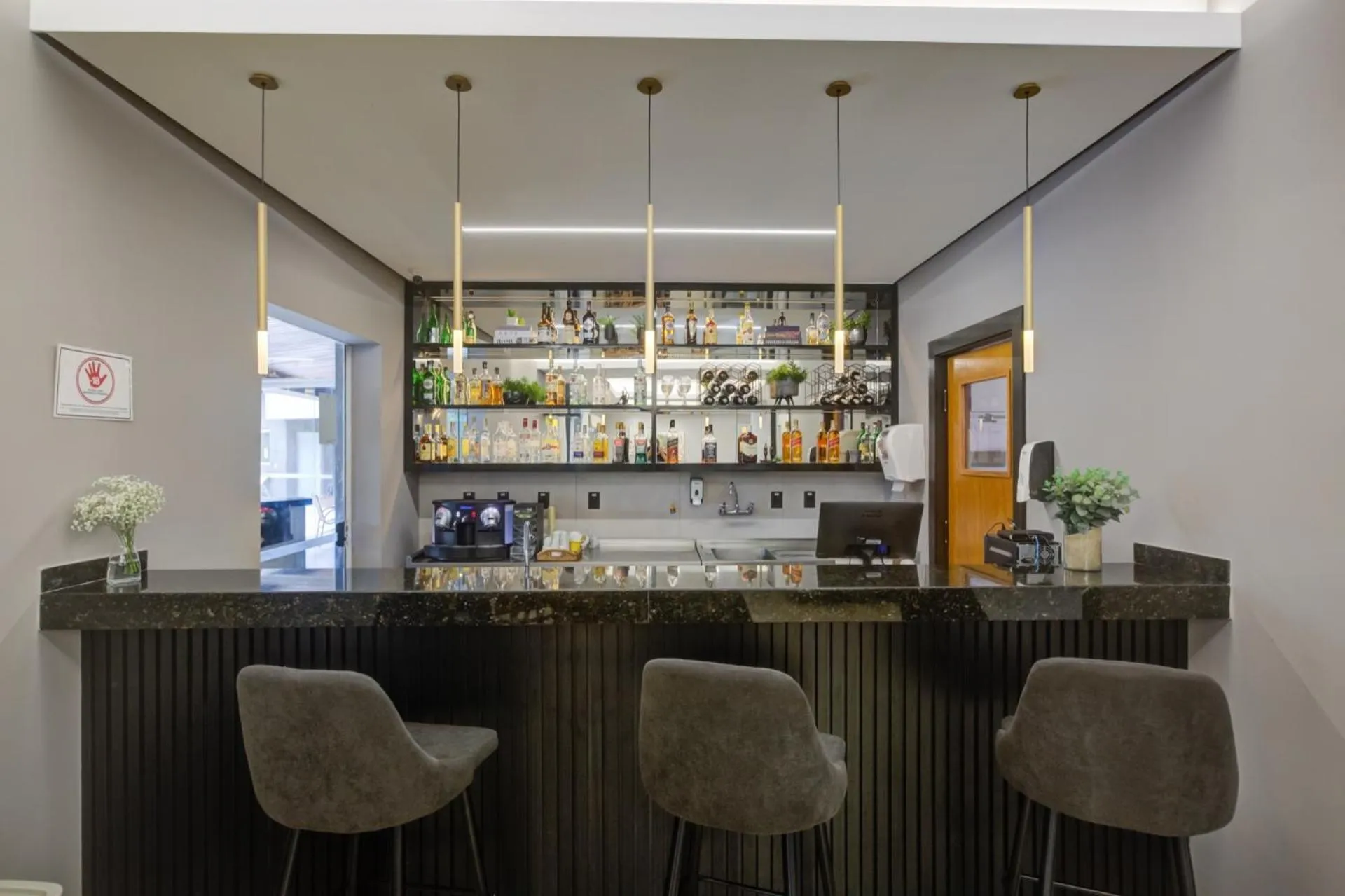 Lounge or bar in Quality Hotel Jundiaí