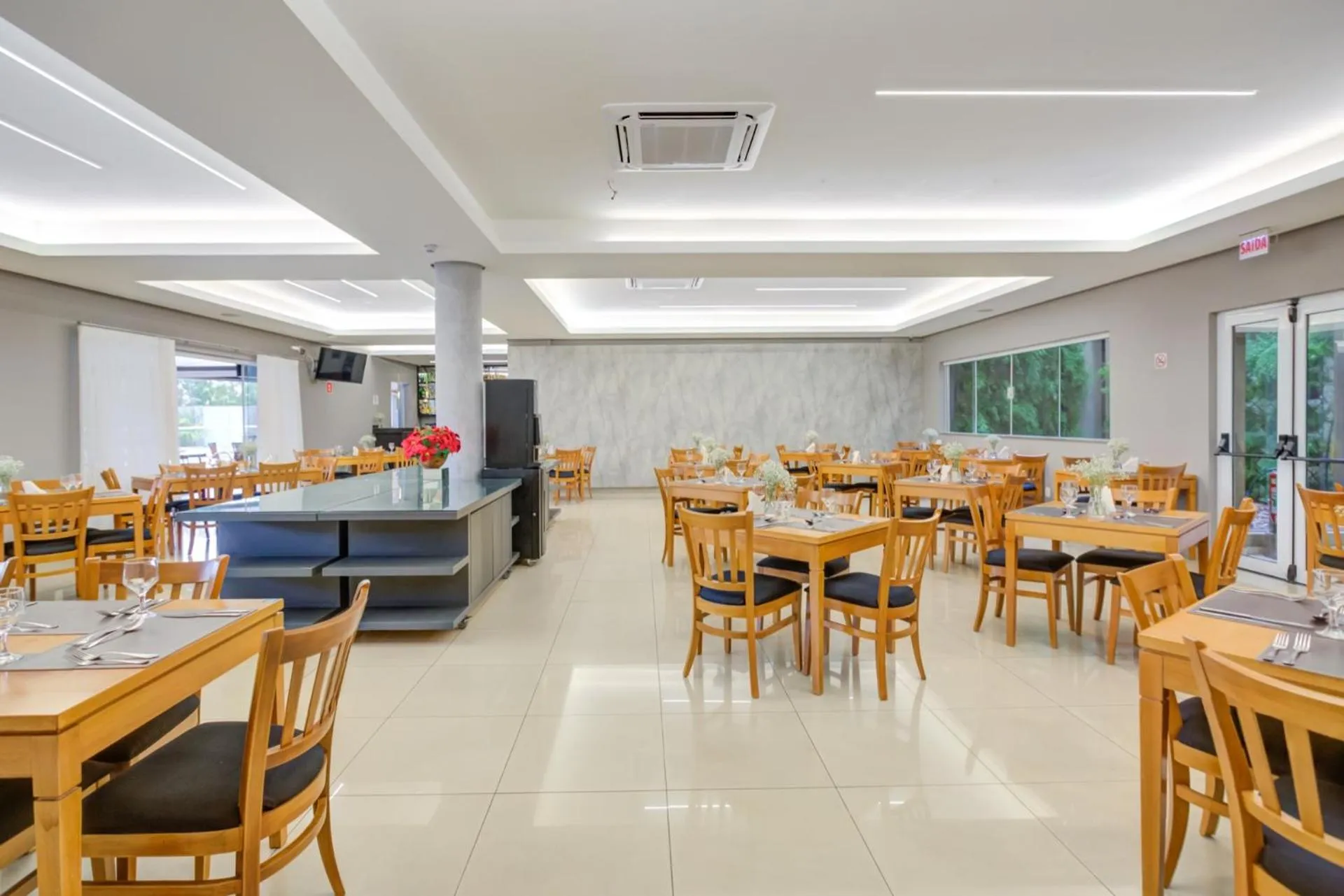 Restaurant/places to eat in Quality Hotel Jundiaí