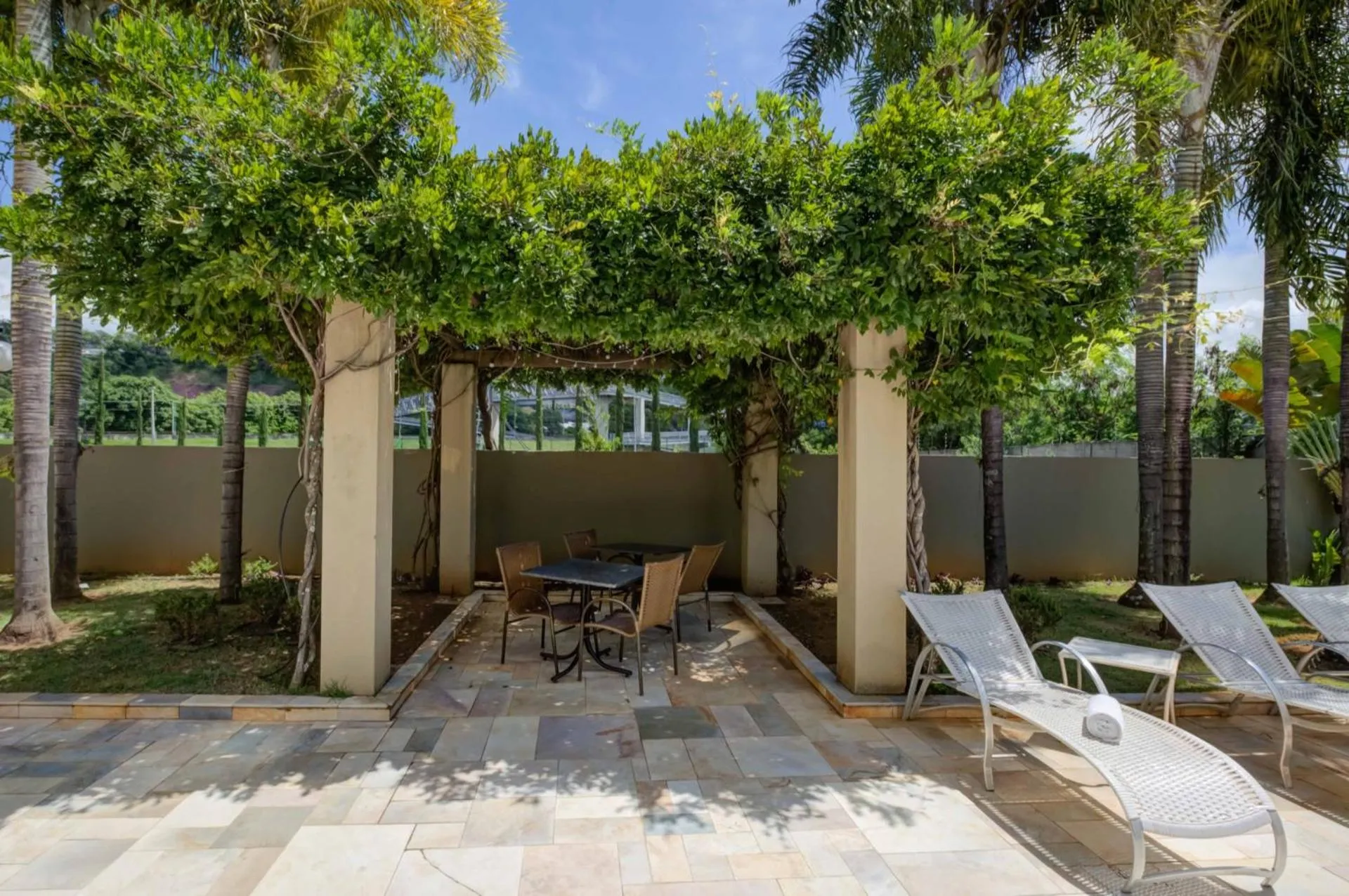 Garden in Quality Hotel Jundiaí